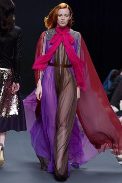 Giles Deacon F/W 04 Look 49