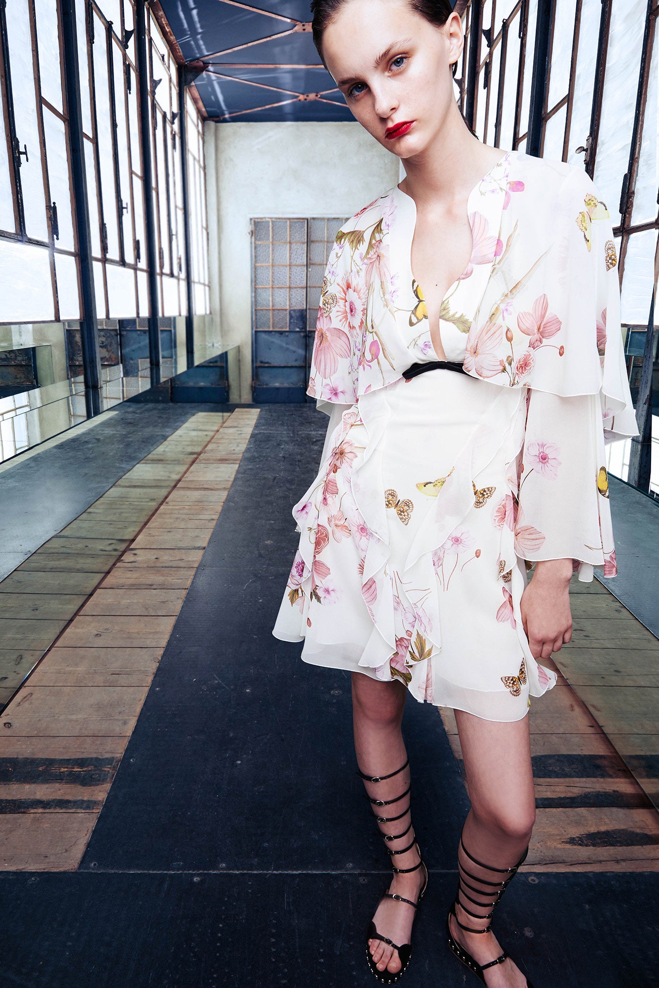 Giambattista Valli Resort 17 Look 12