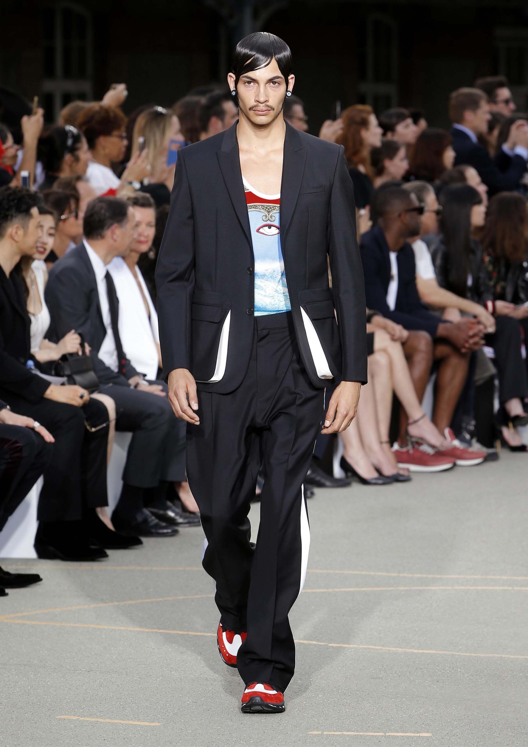 Givenchy S/S 17 Menswear Look 12