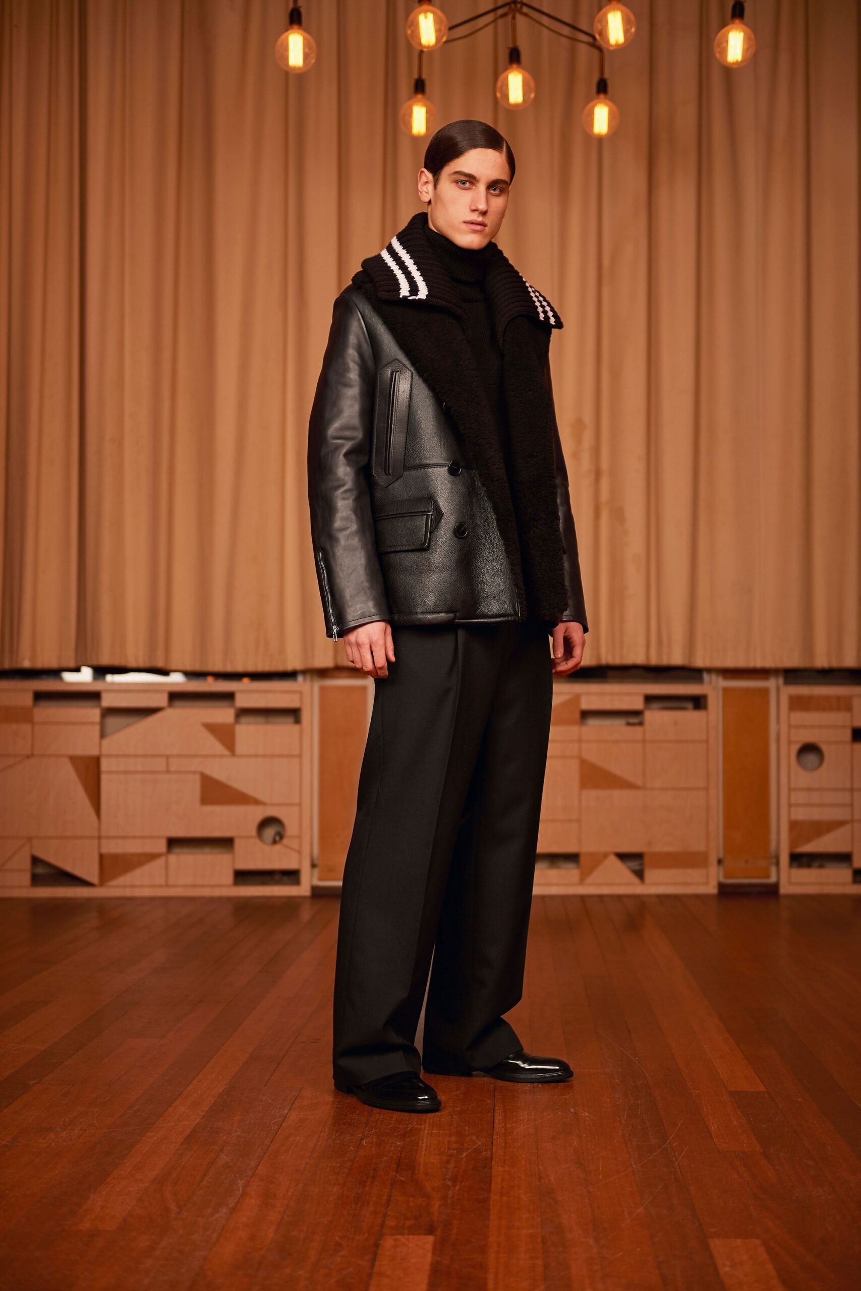 Givenchy F/W 17 Look 13