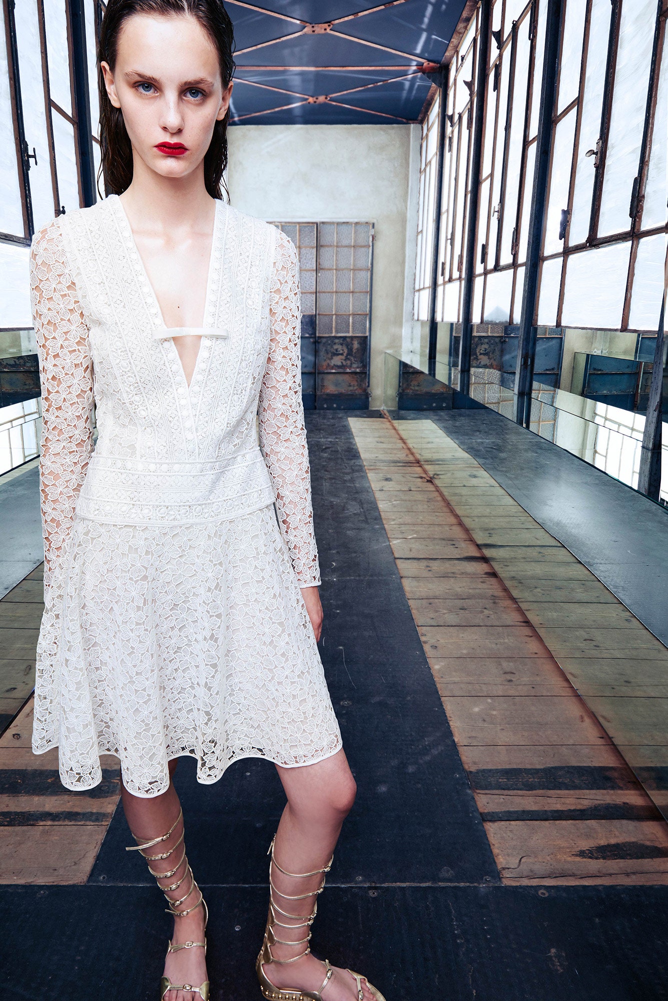 Giambattista Valli Resort 17 Look 14
