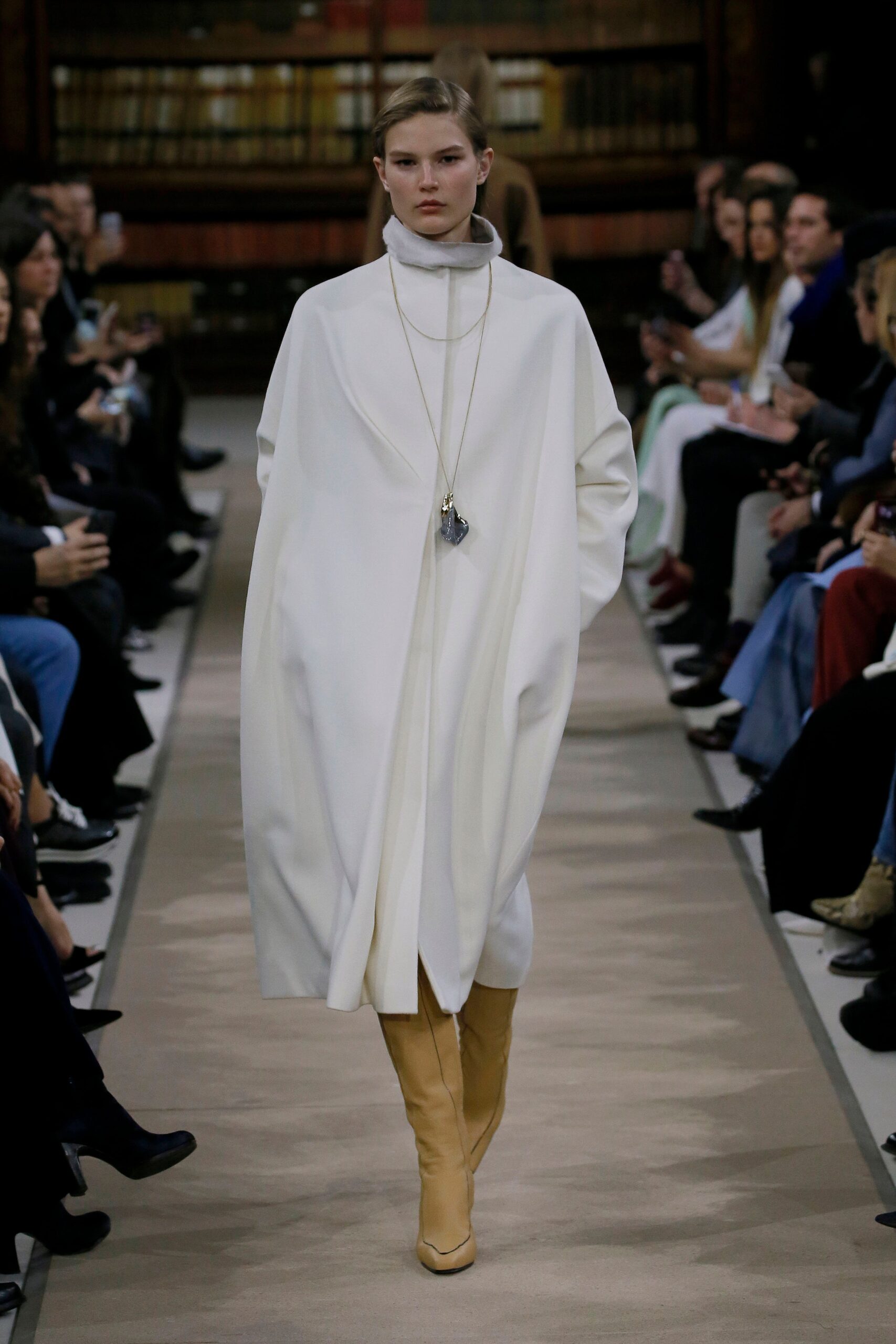 Giada F/W 18 Look 16