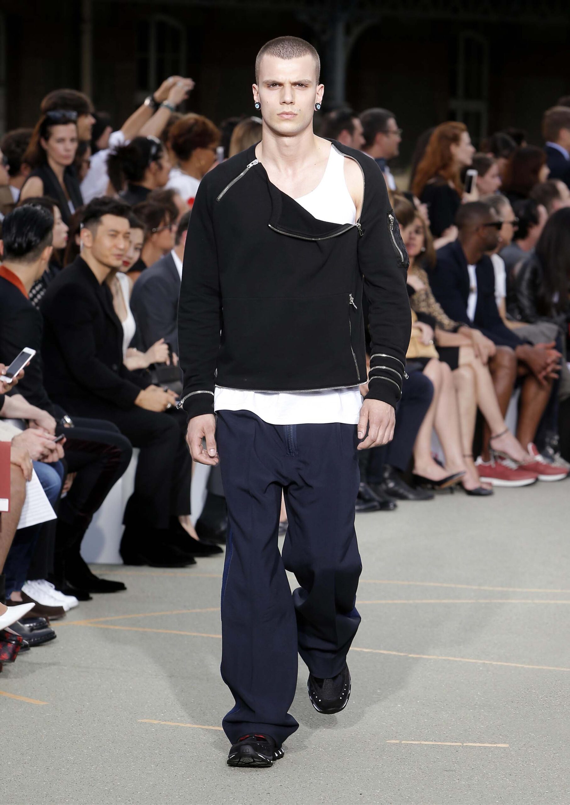 Givenchy S/S 17 Menswear Look 16