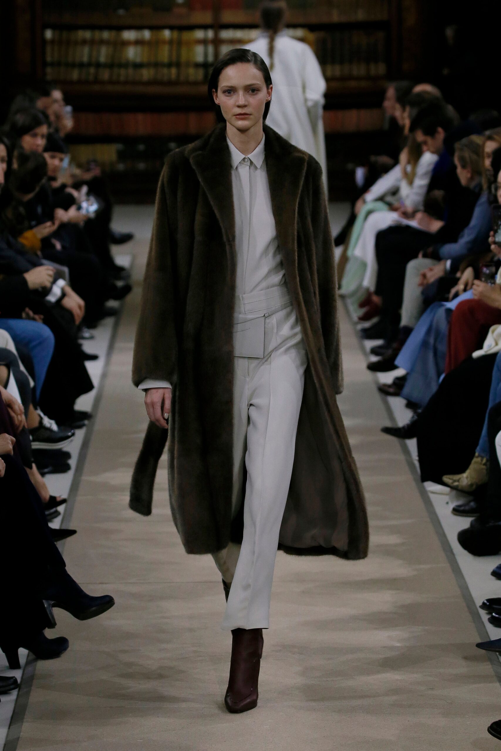 Giada F/W 18 Look 17