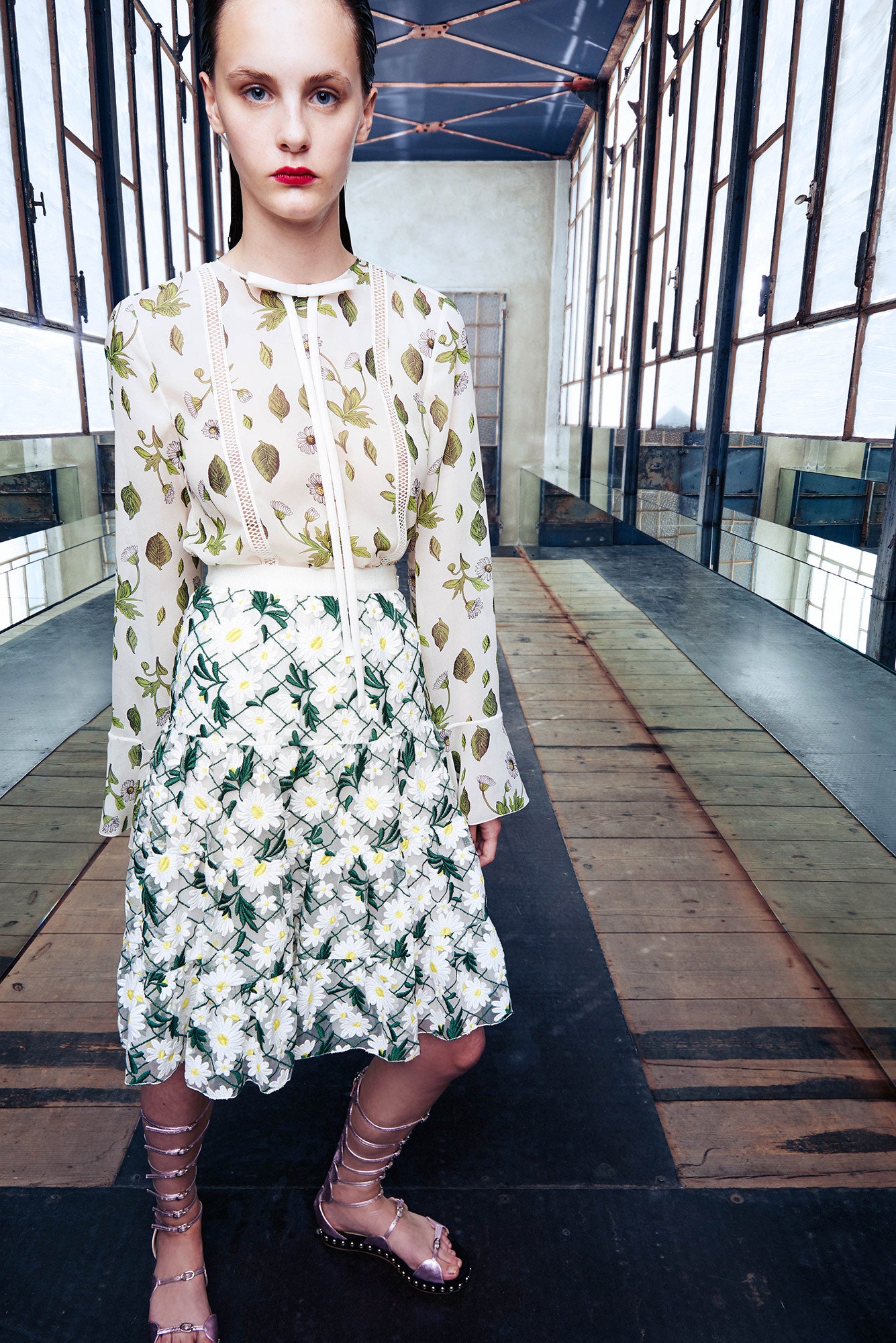 Giambattista Valli Resort 17 Look 17