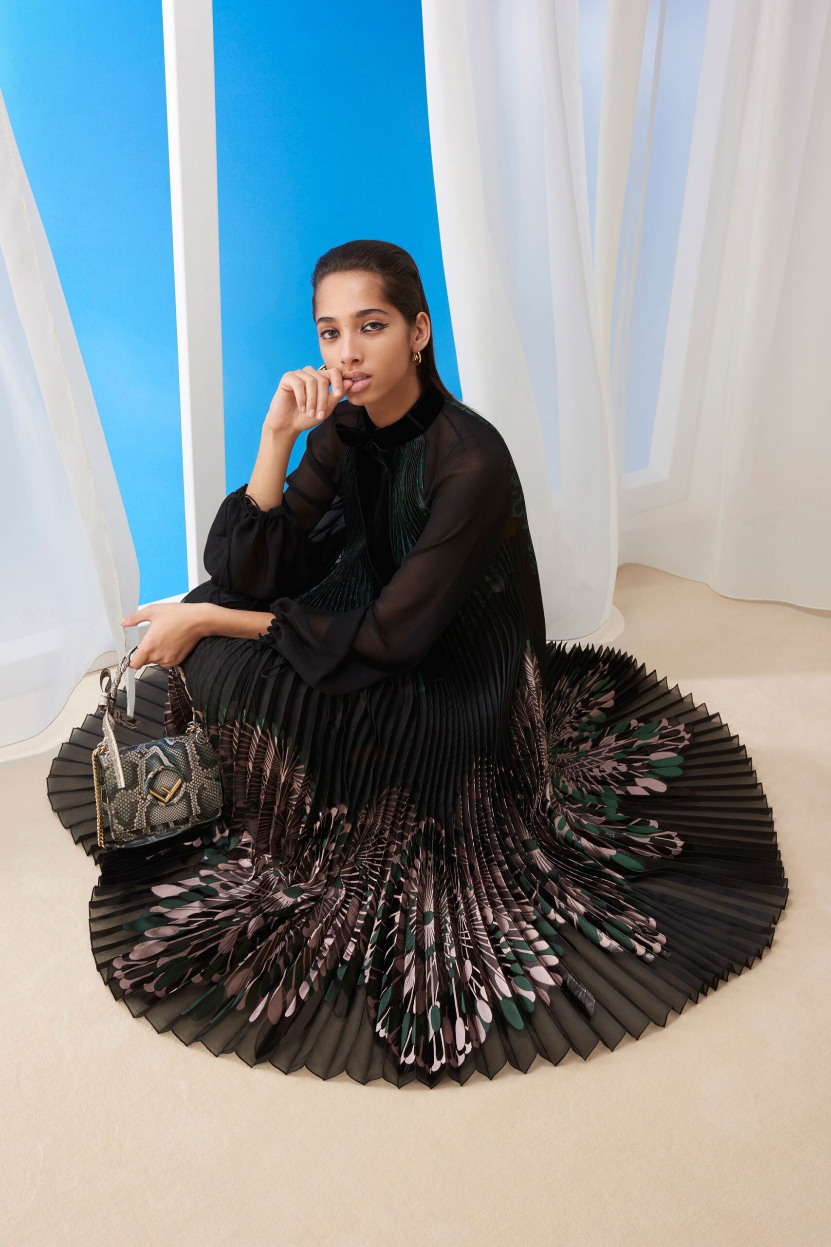 Fendi F/W 18 Look 18