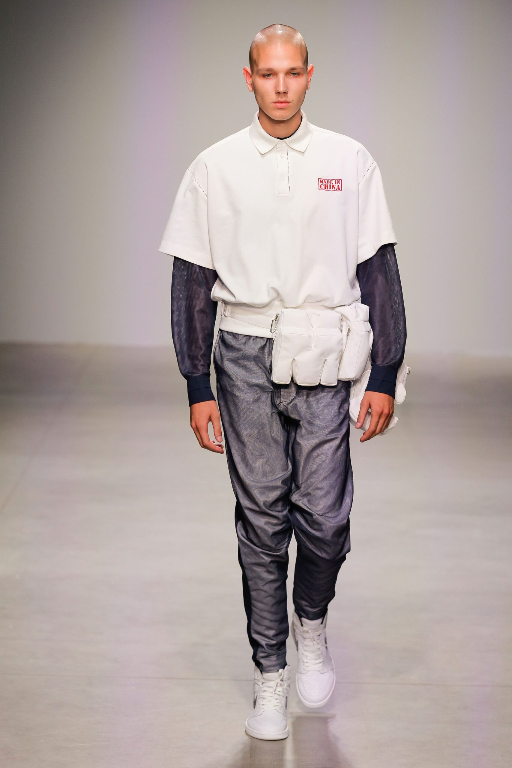 Feng Chen Wang S/S 18 Menswear Look 18