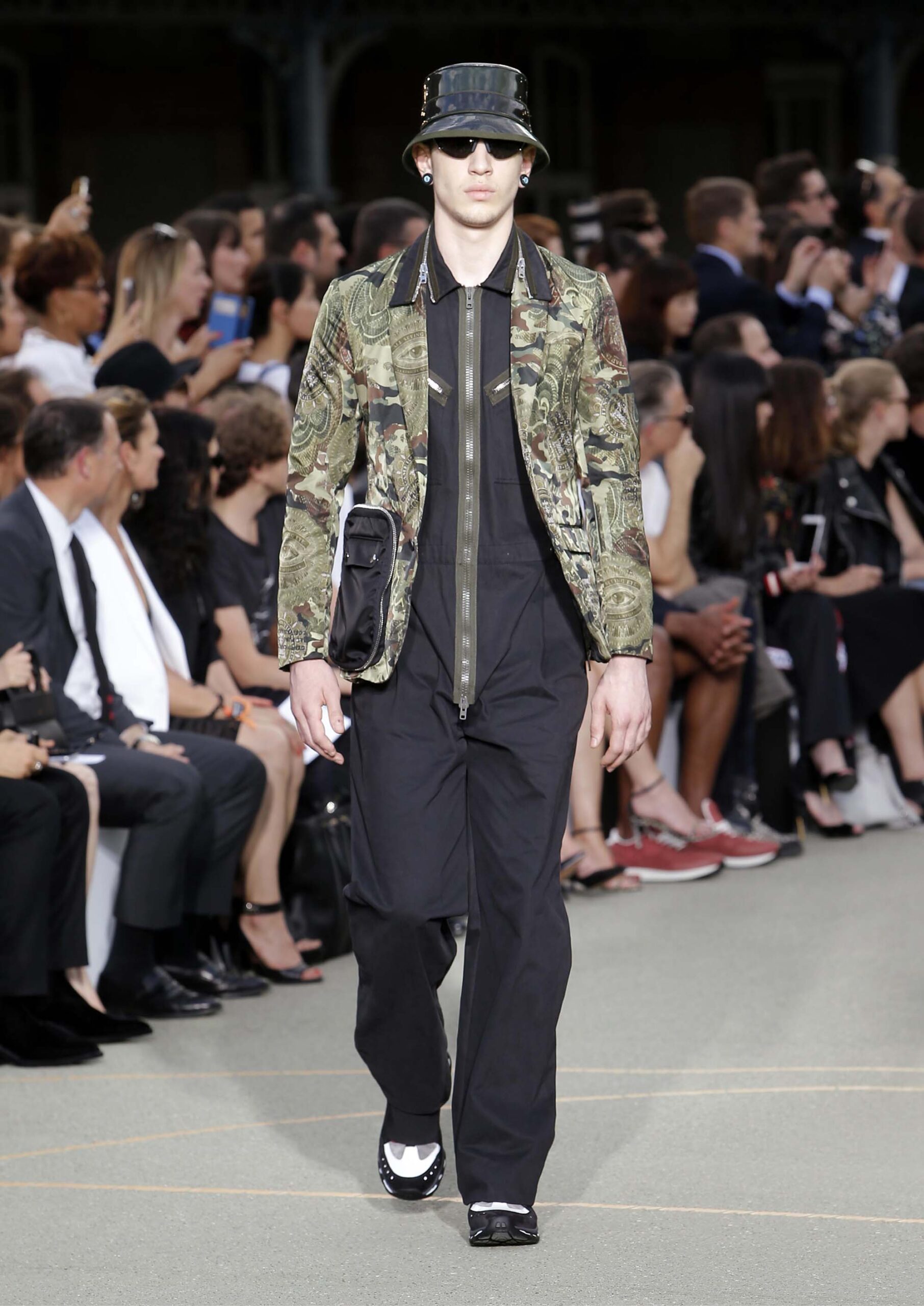 Givenchy S/S 17 Menswear Look 19