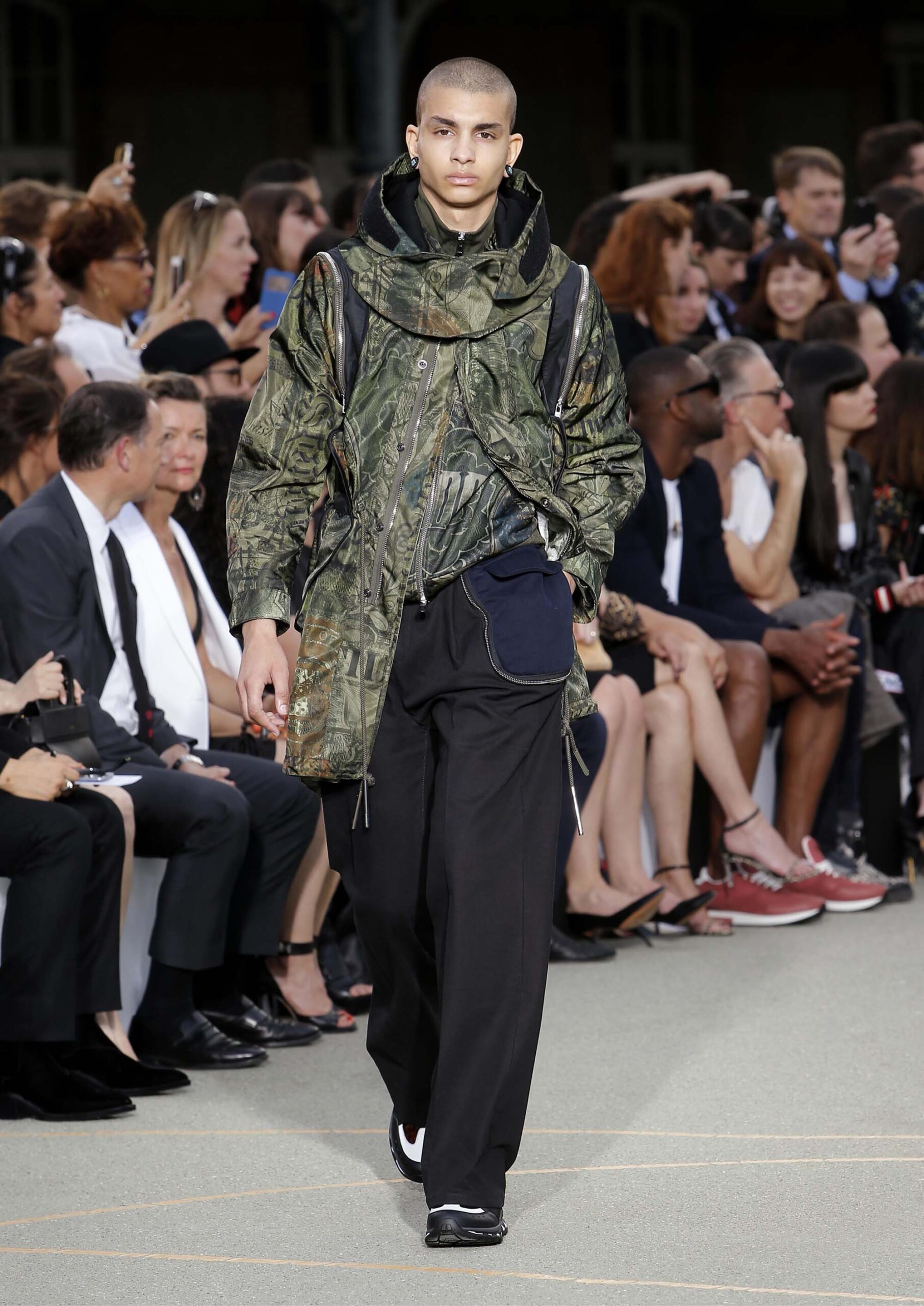 Givenchy S/S 17 Menswear Look 20