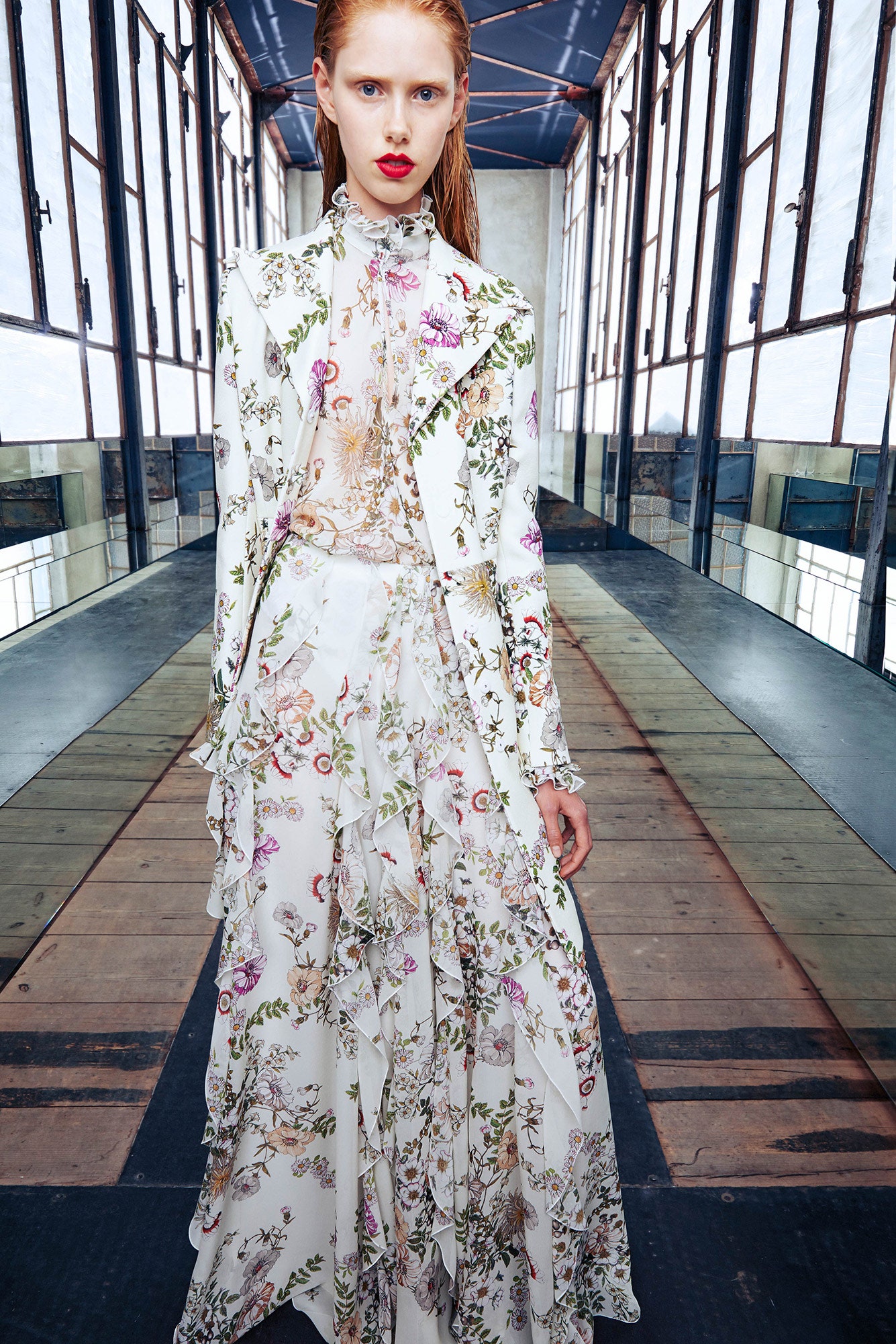 Giambattista Valli Resort 17 Look 21
