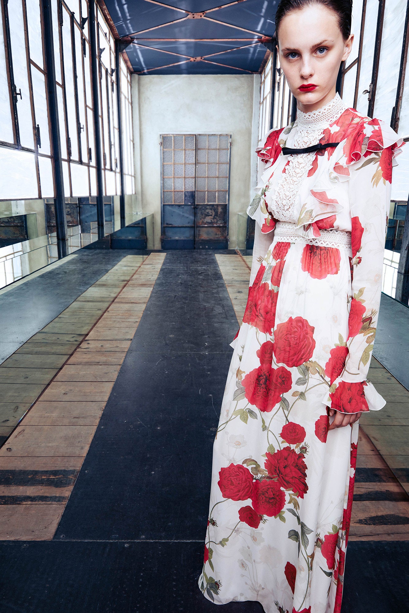 Giambattista Valli Resort 17 Look 23