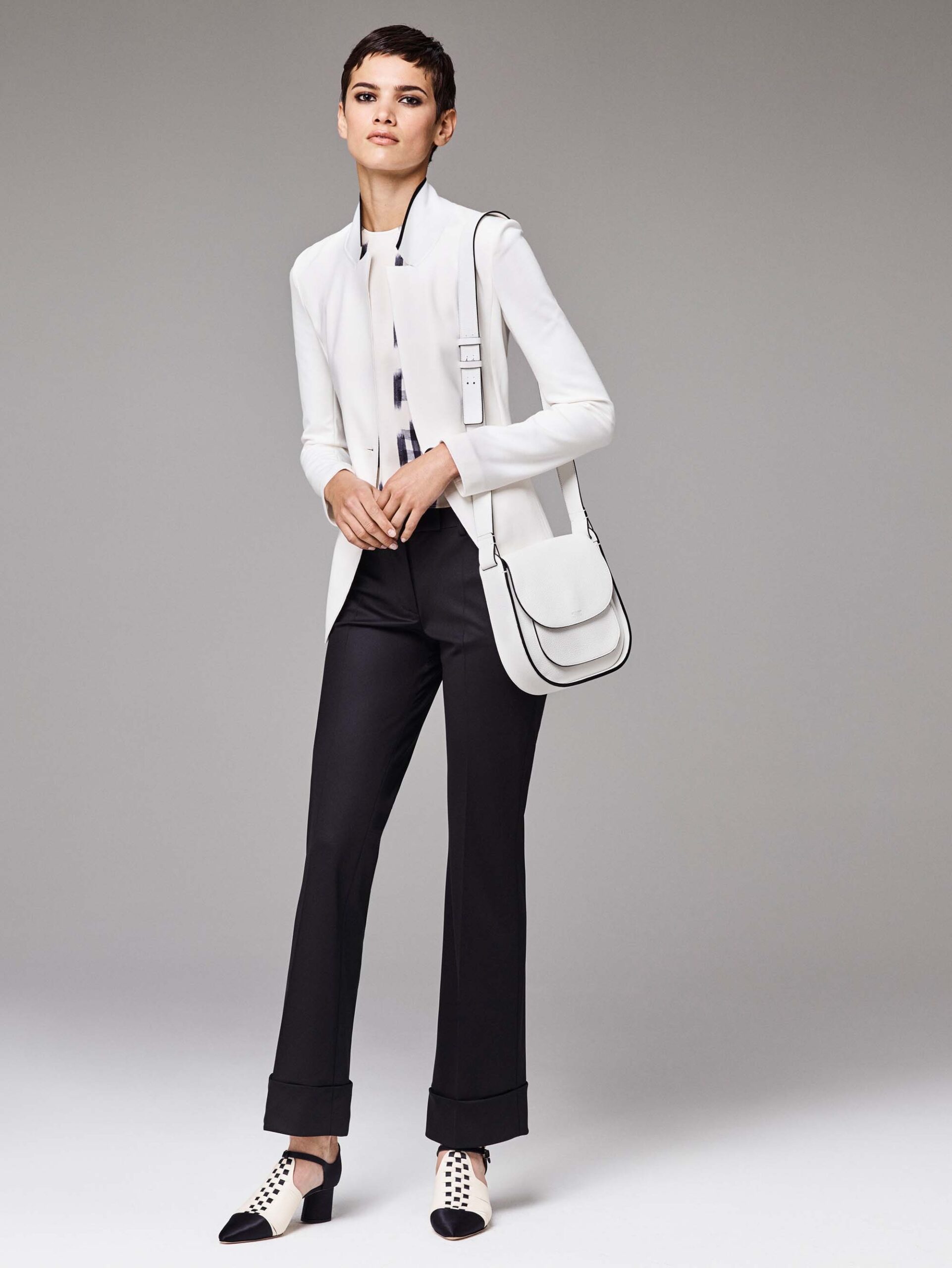 Giorgio Armani Resort 17 Look 23