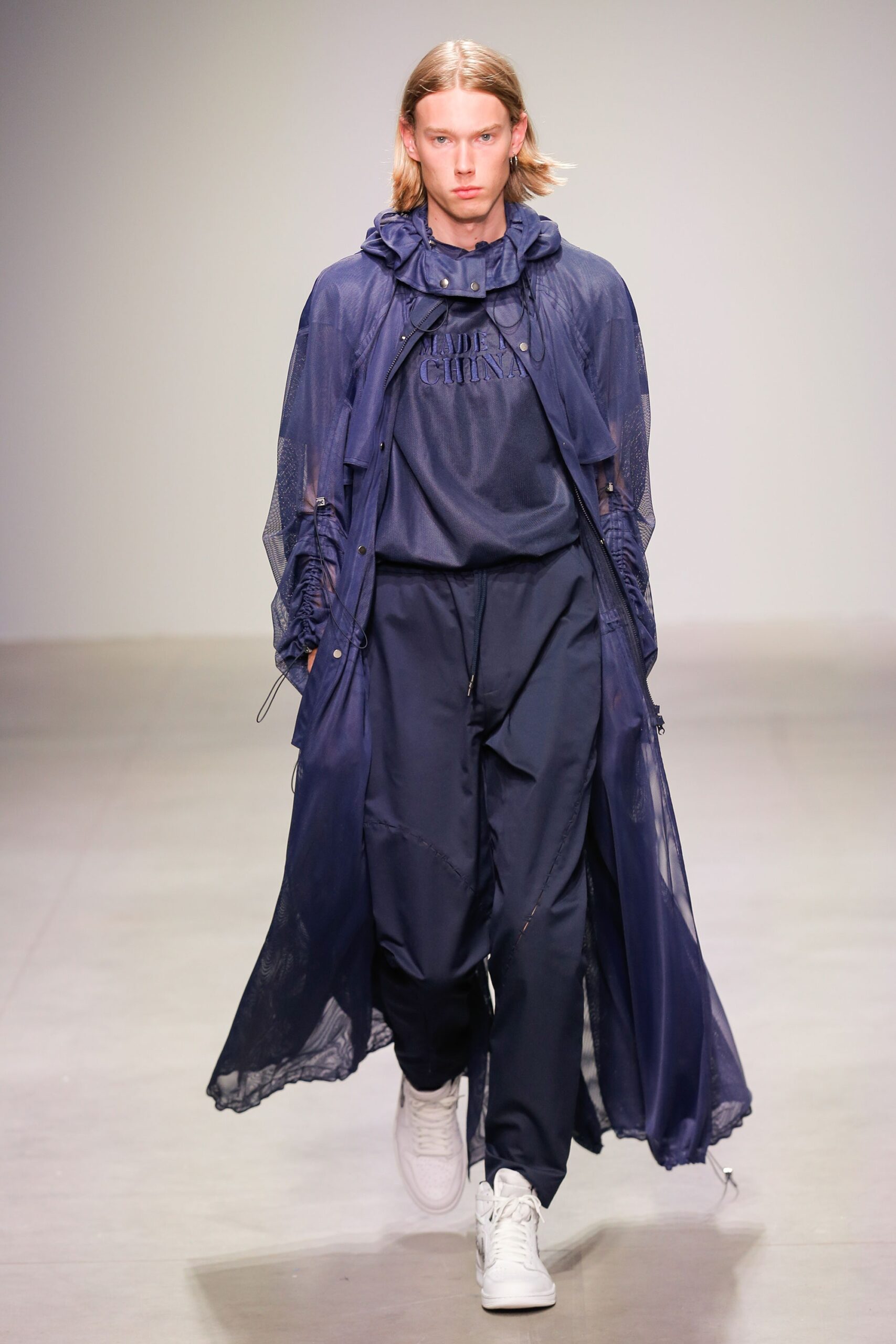 Feng Chen Wang S/S 18 Menswear Look 24