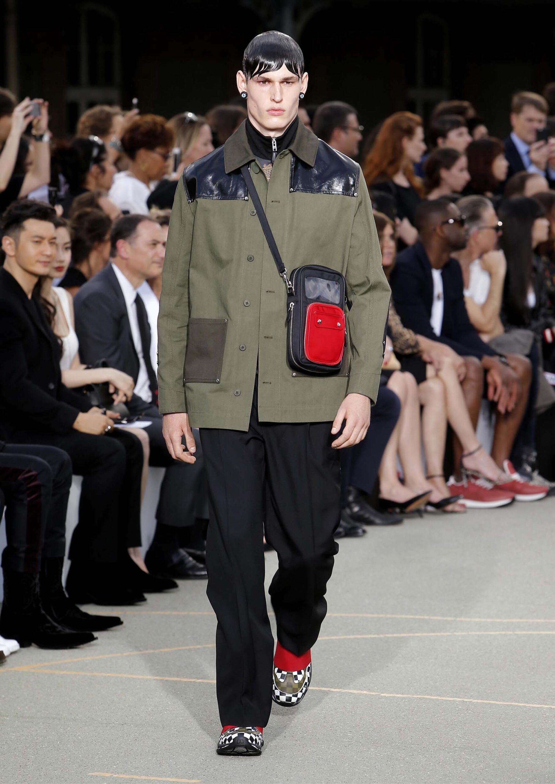 Givenchy S/S 17 Menswear Look 25
