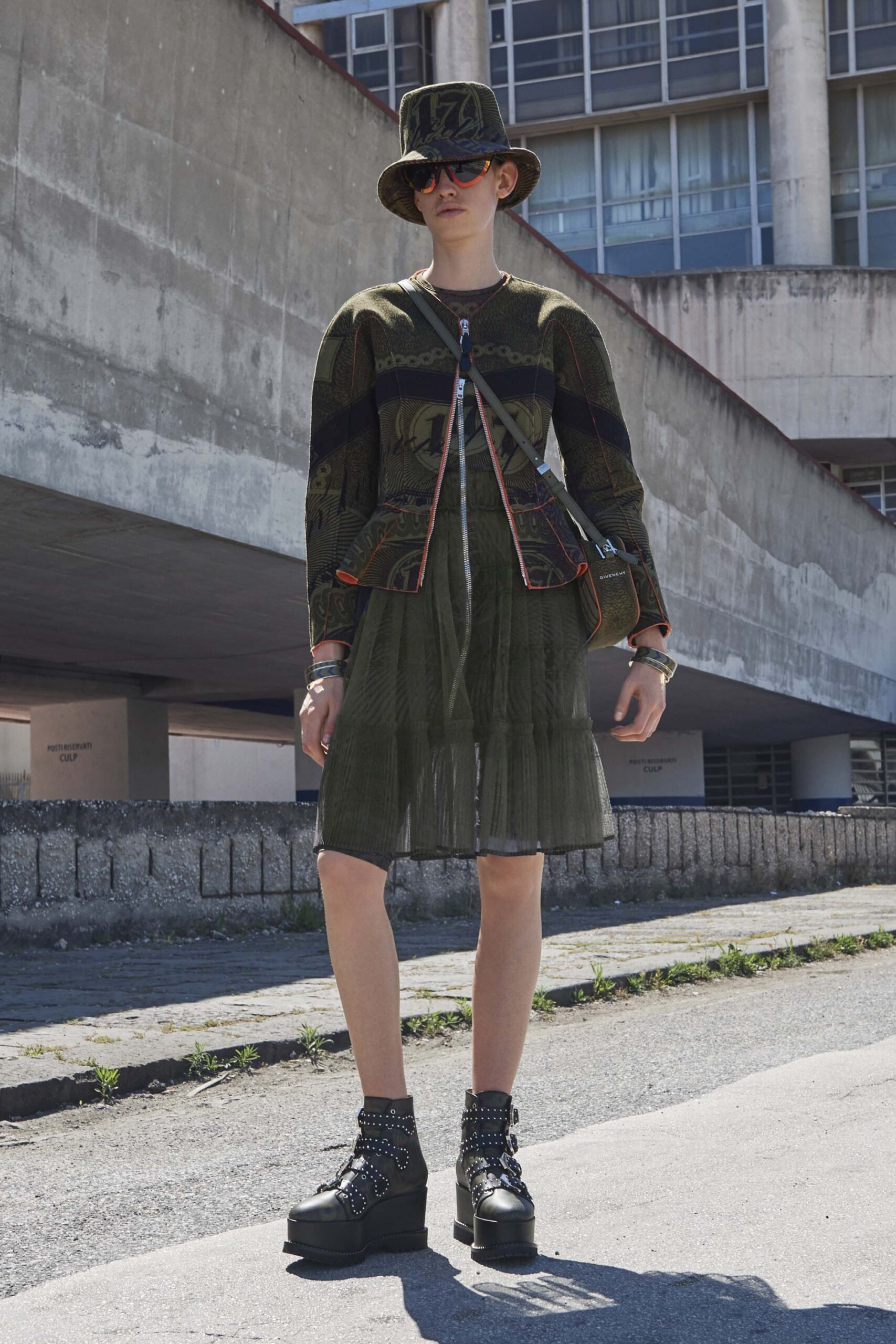 Givenchy Resort 17 Look 25