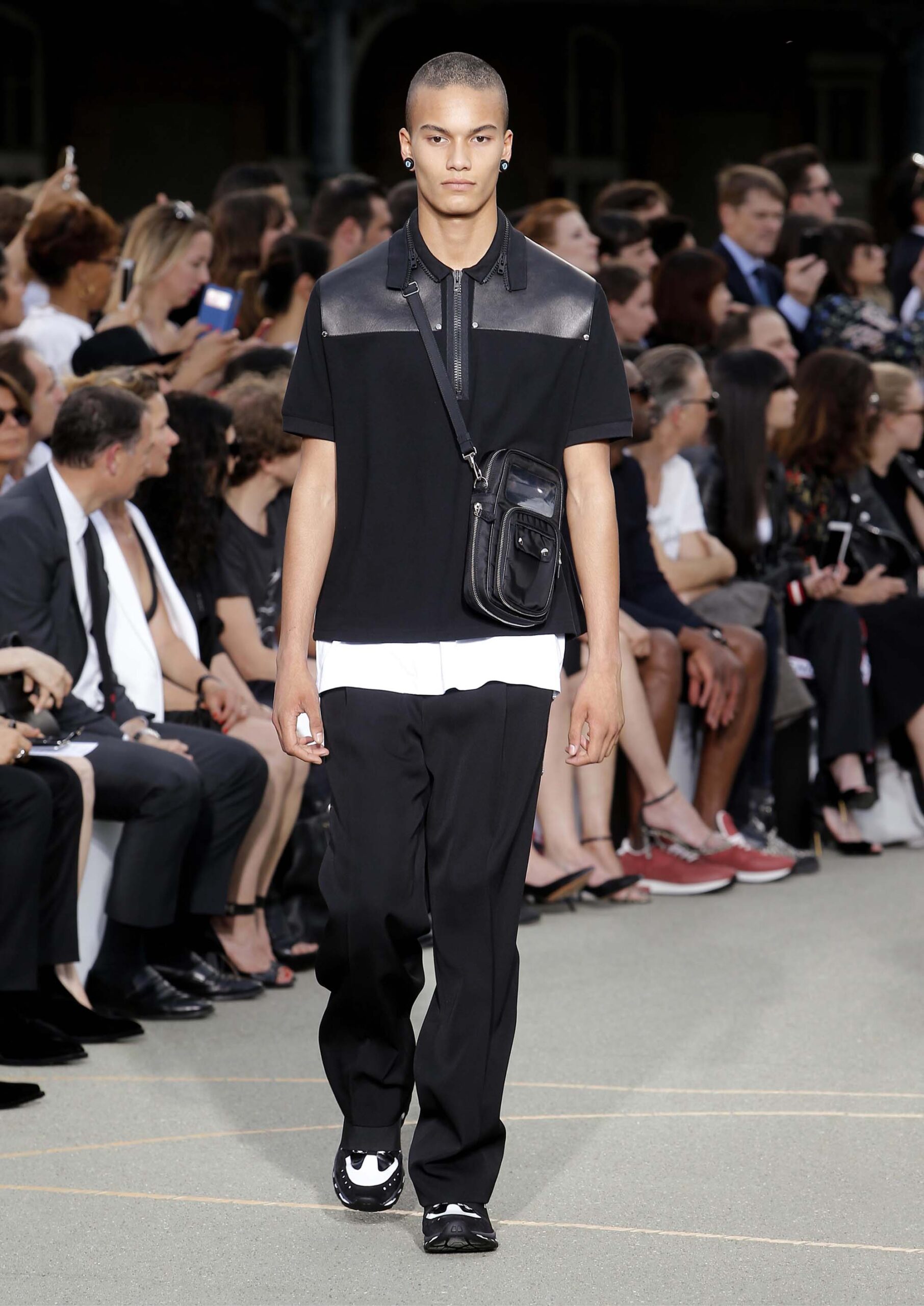 Givenchy S/S 17 Menswear Look 26