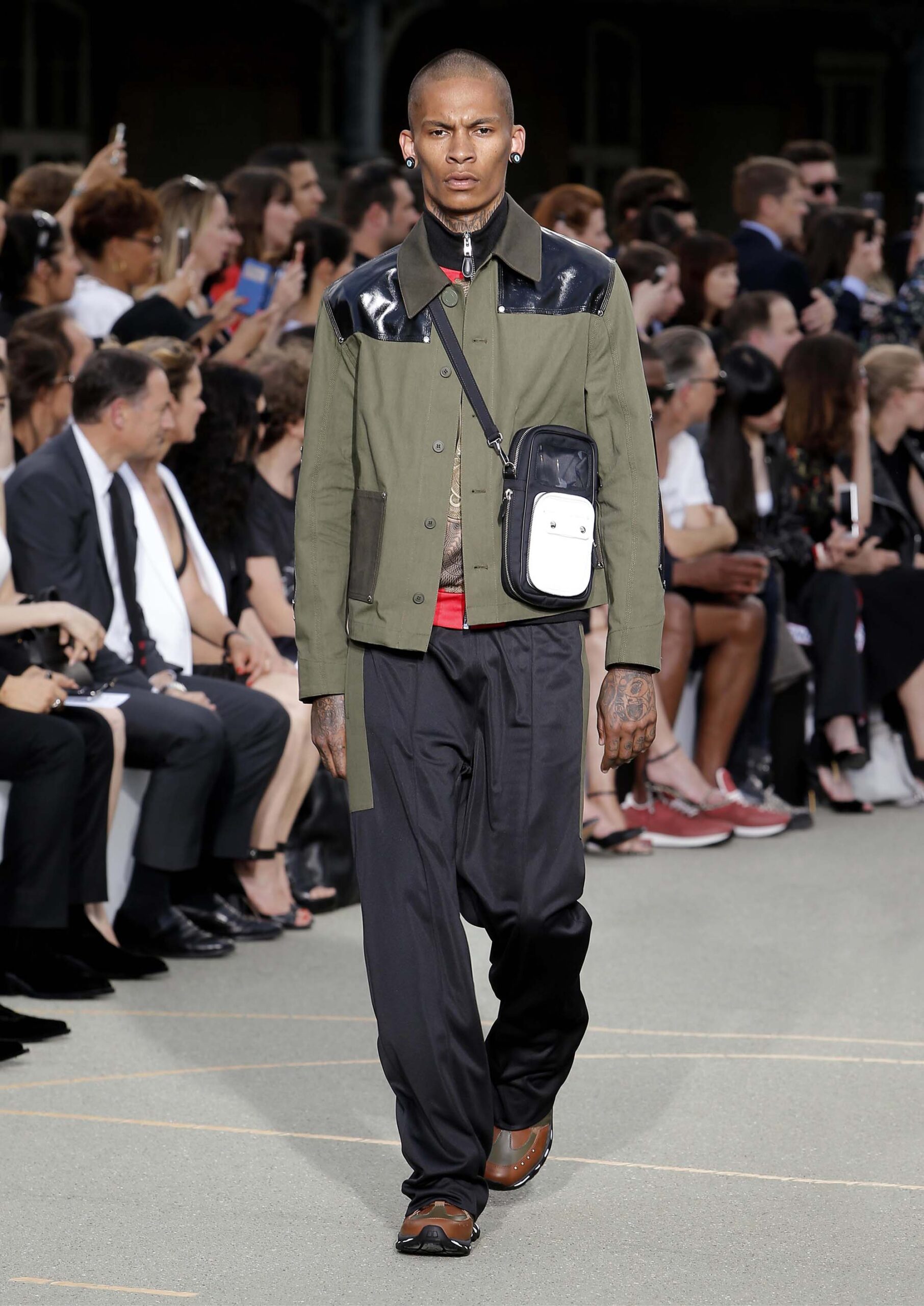 Givenchy S/S 17 Menswear Look 27