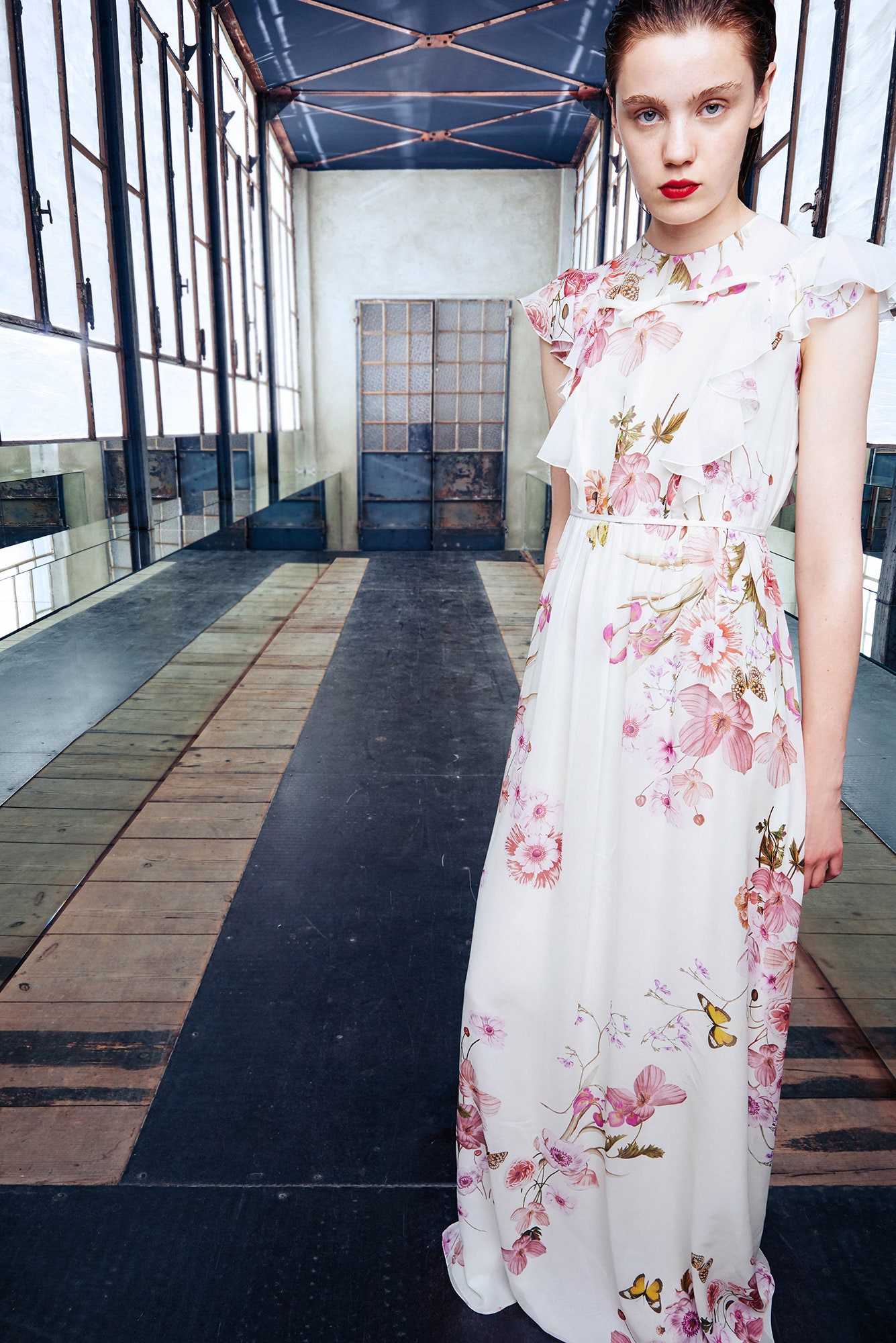 Giambattista Valli Resort 17 Look 28