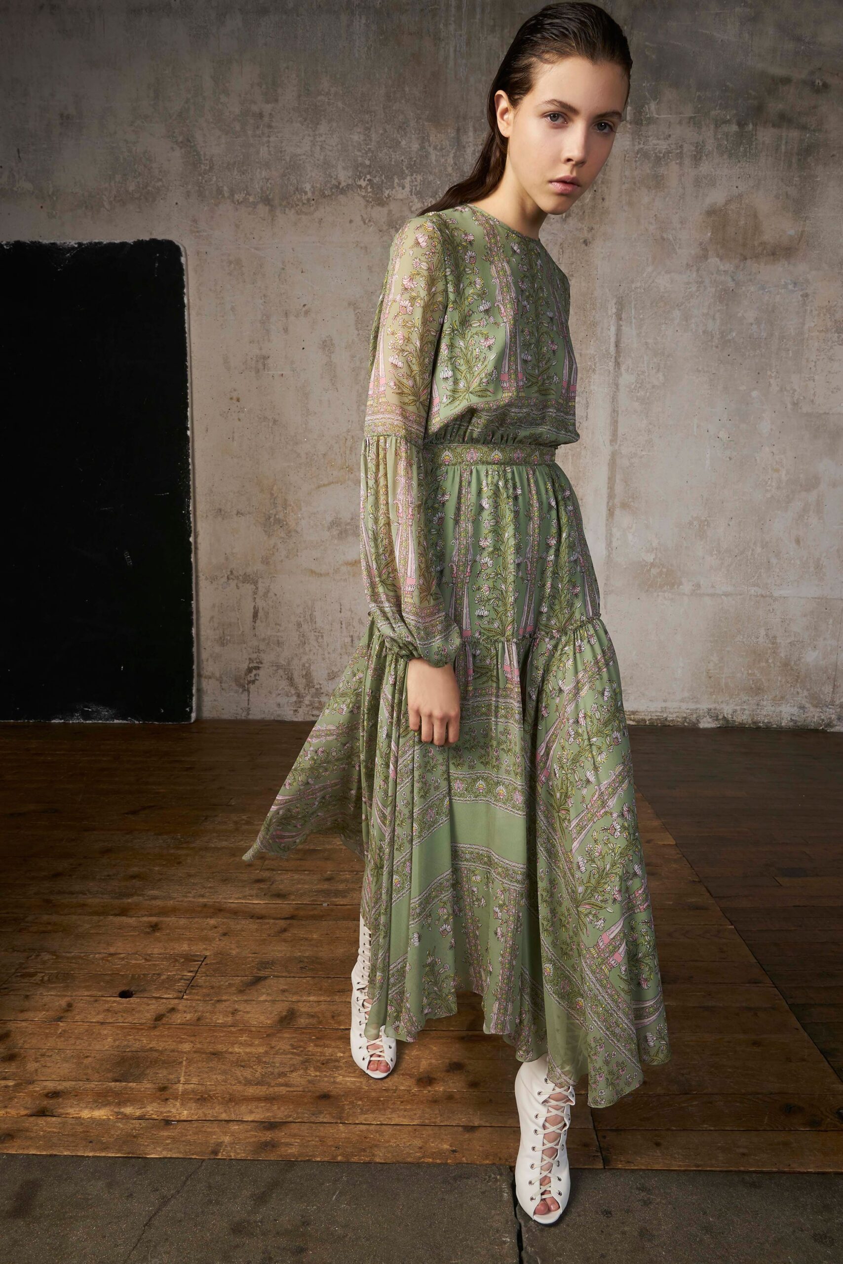 Giambattista Valli Resort 18 Look 27