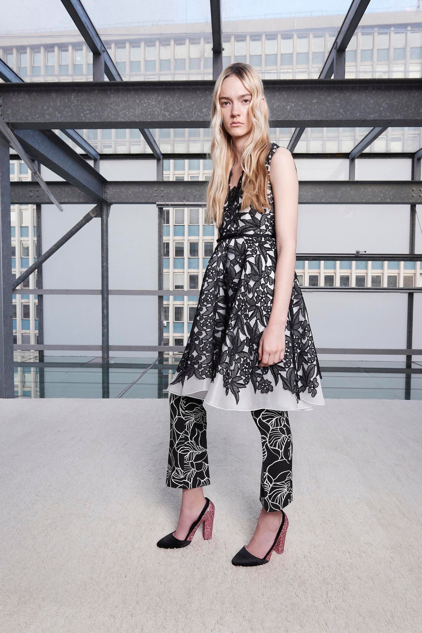 Giambattista Valli Resort 16 Look 30