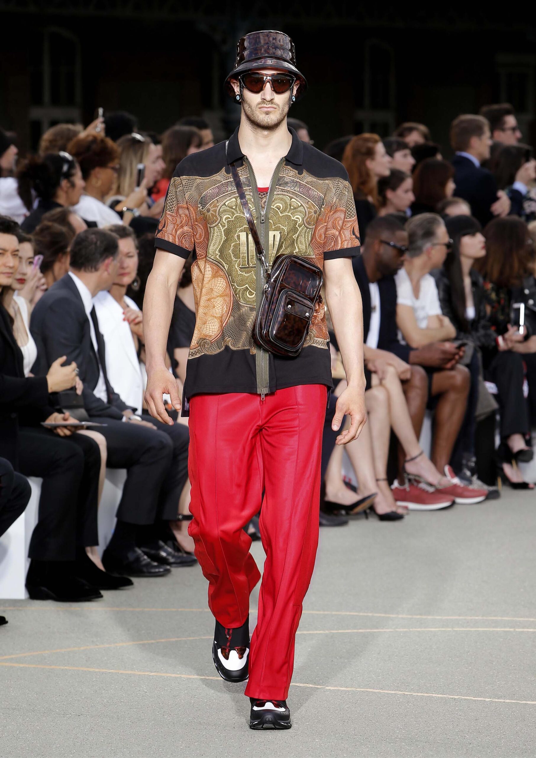 Givenchy S/S 17 Menswear Look 31