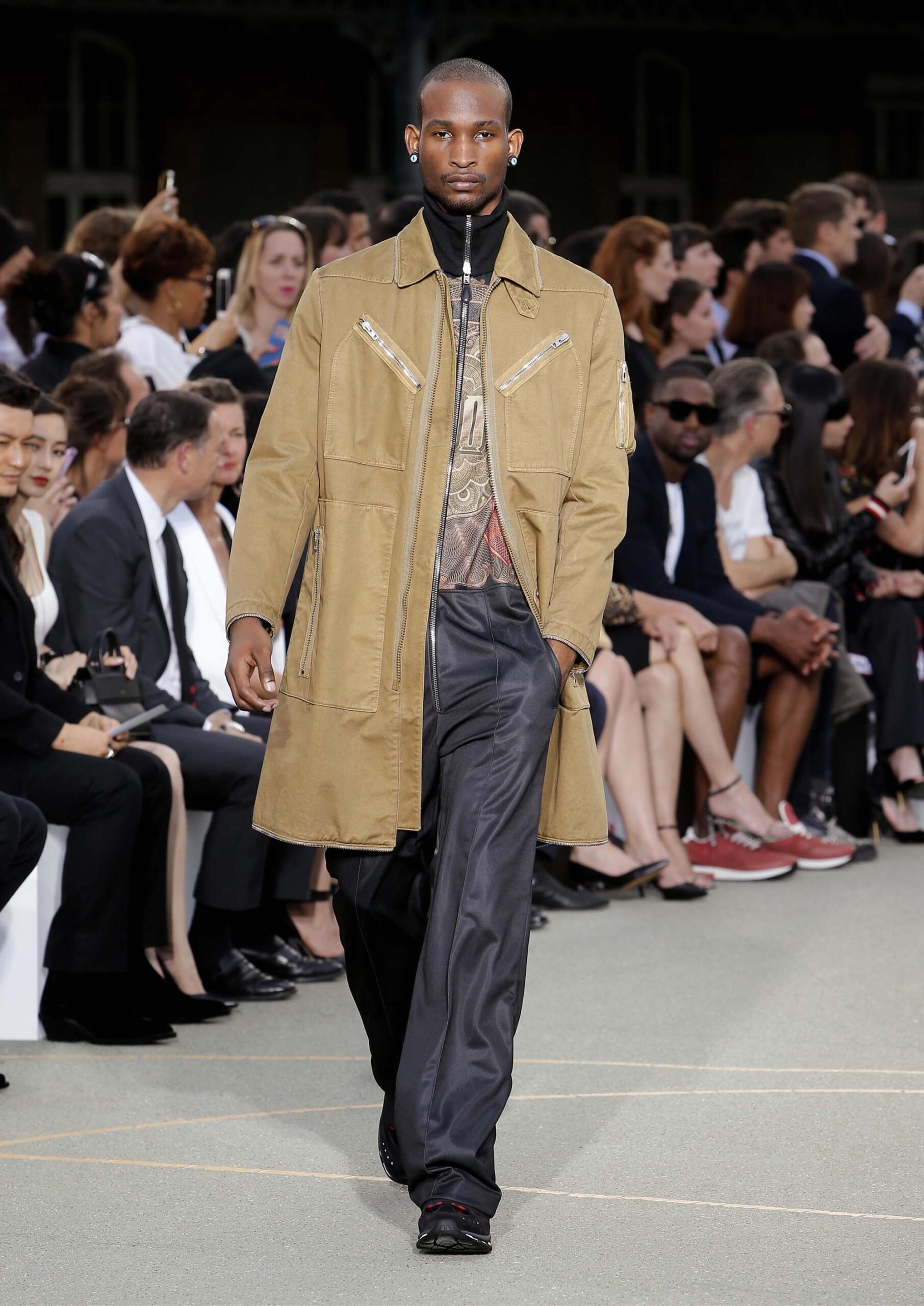 Givenchy S/S 17 Menswear Look 32