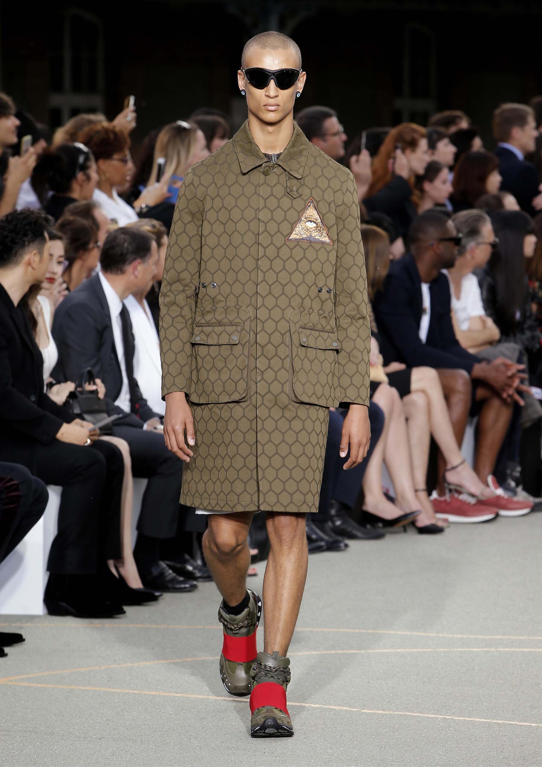 Givenchy S/S 17 Menswear Look 33