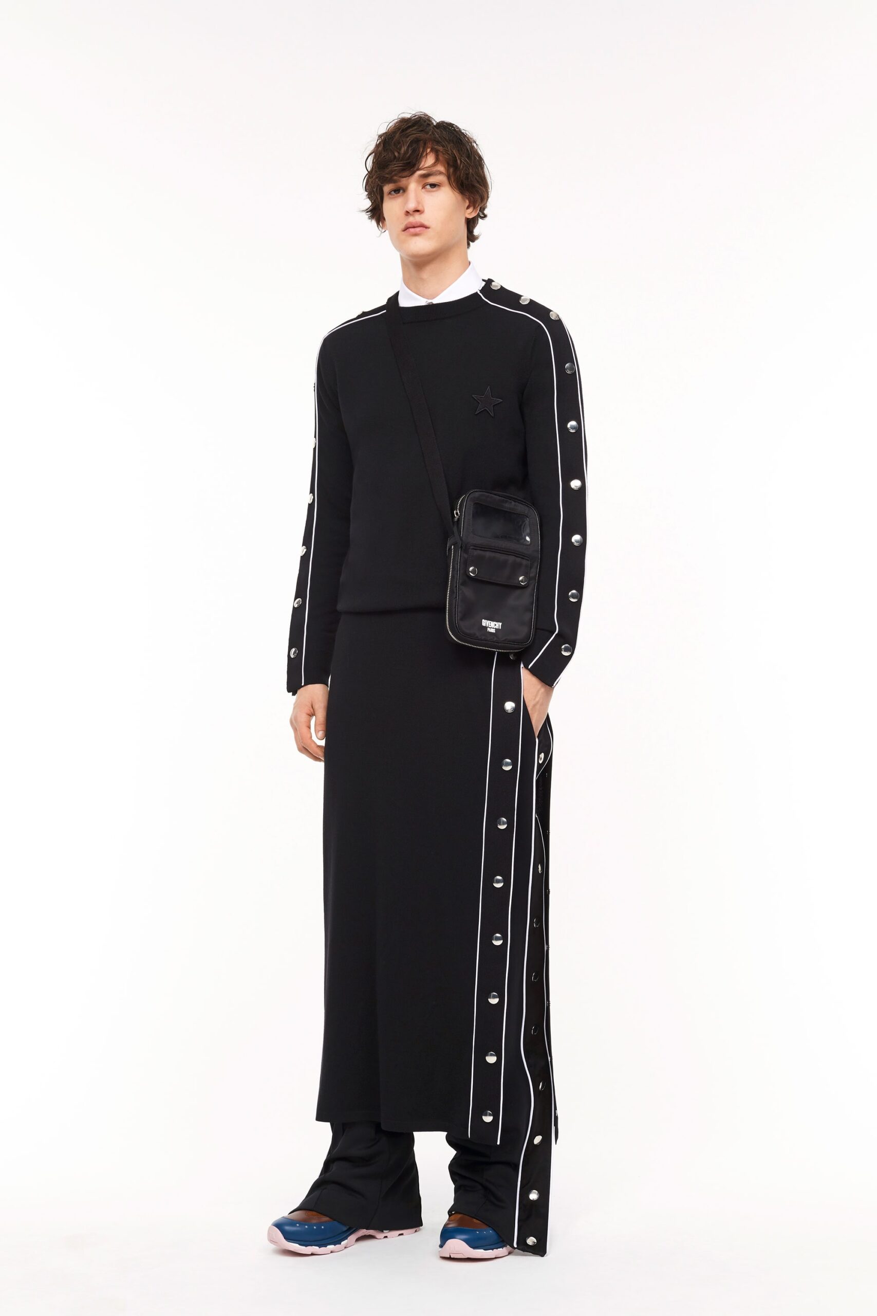 Givenchy F/W 17 Look 35