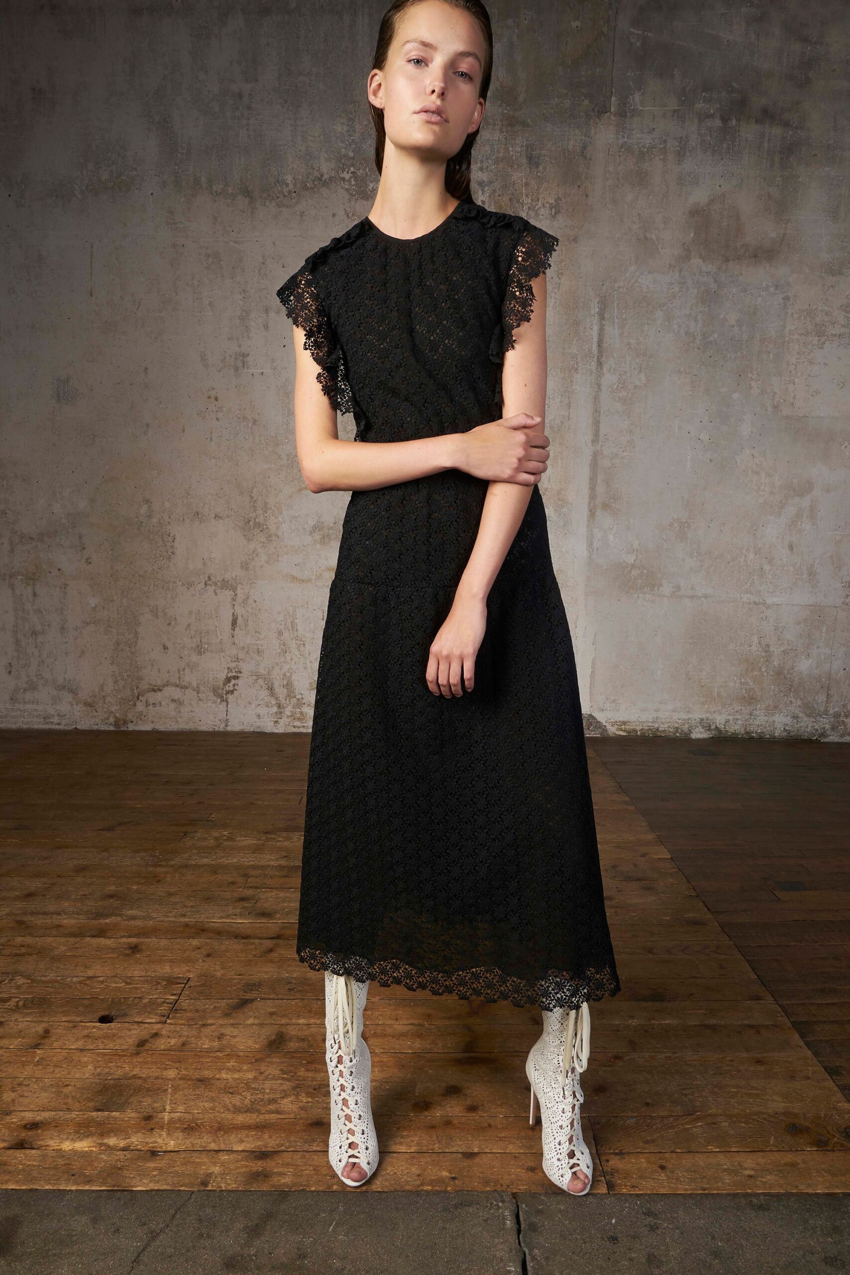 Giambattista Valli Resort 18 Look 36