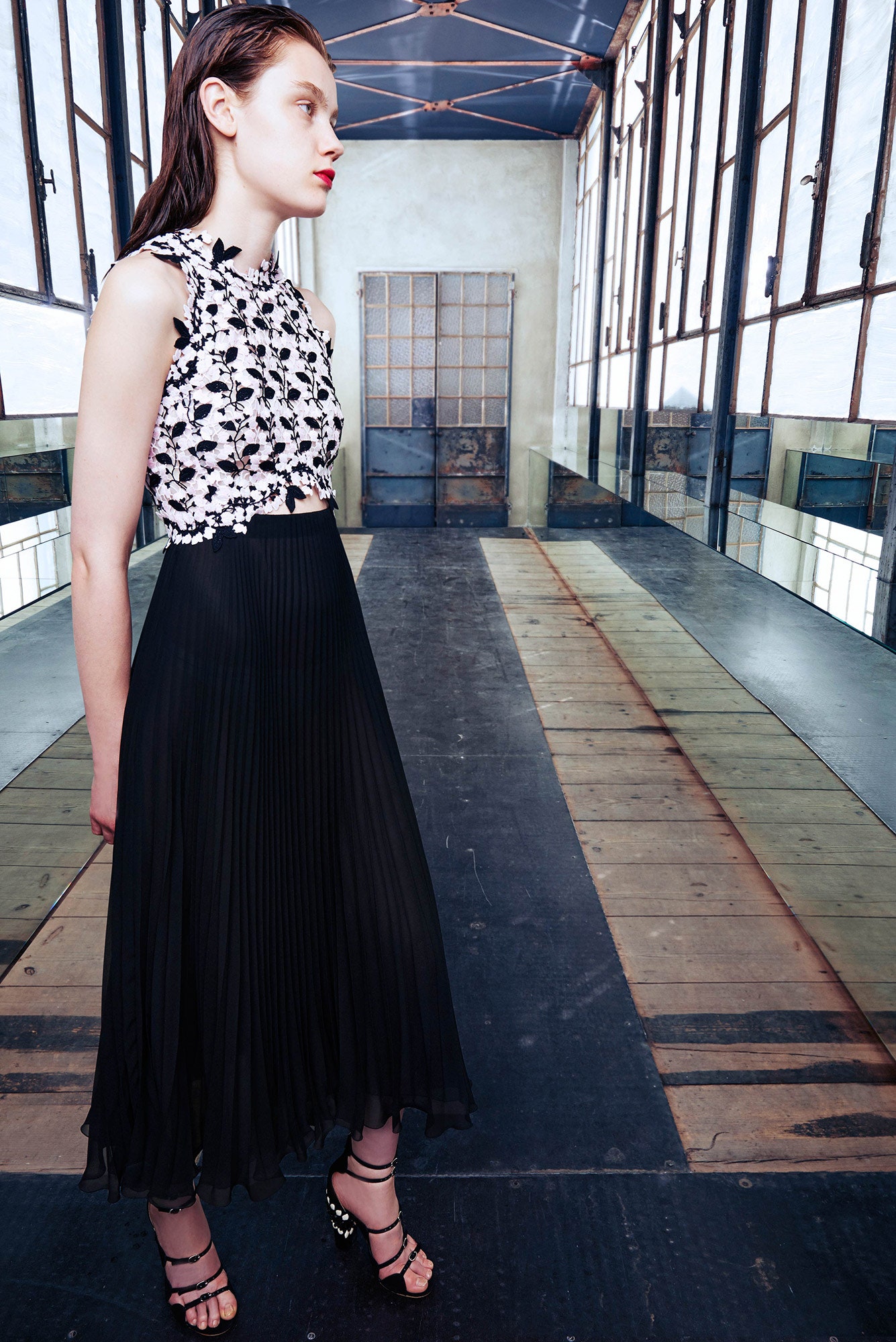 Giambattista Valli Resort 17 Look 40