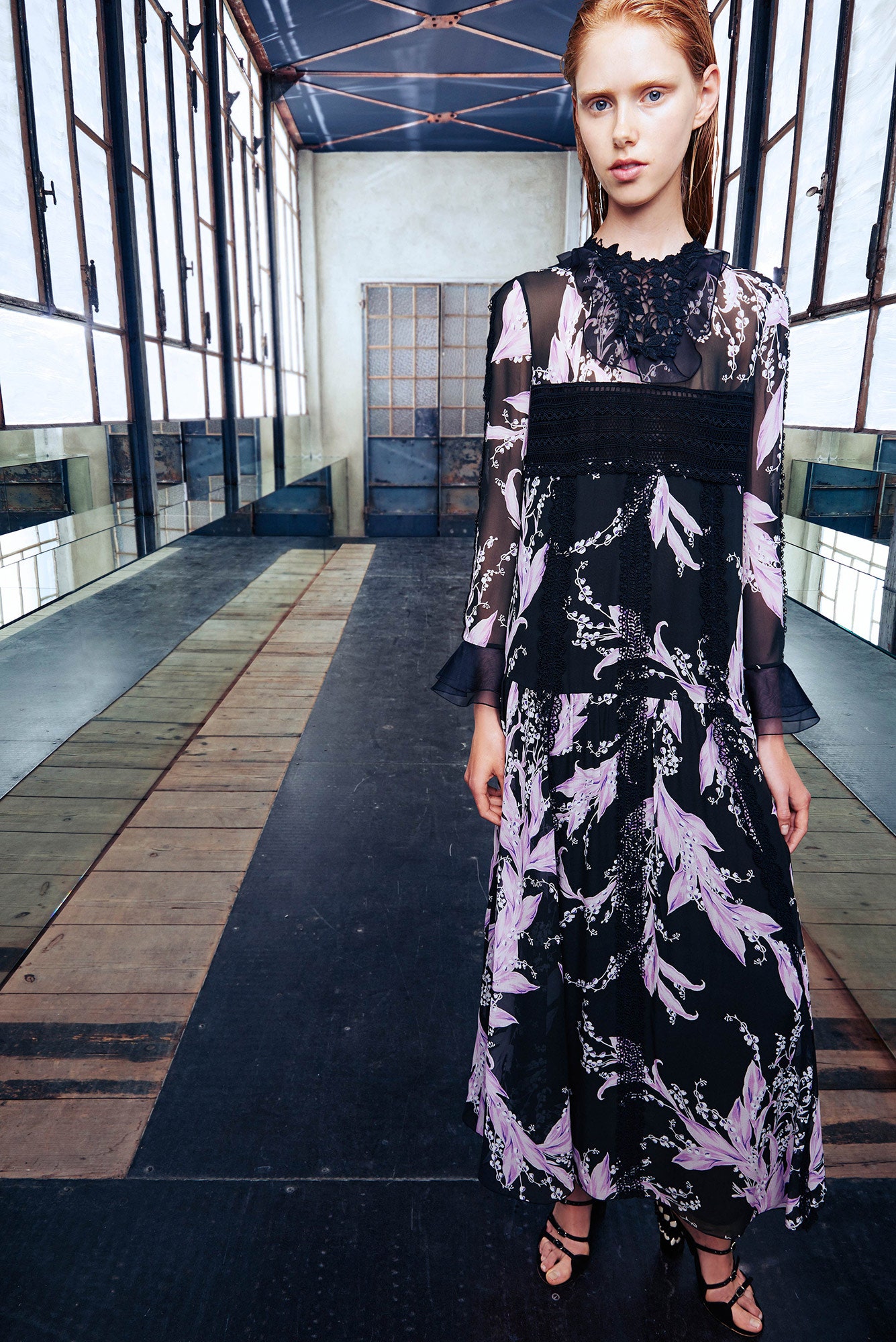 Giambattista Valli Resort 17 Look 41