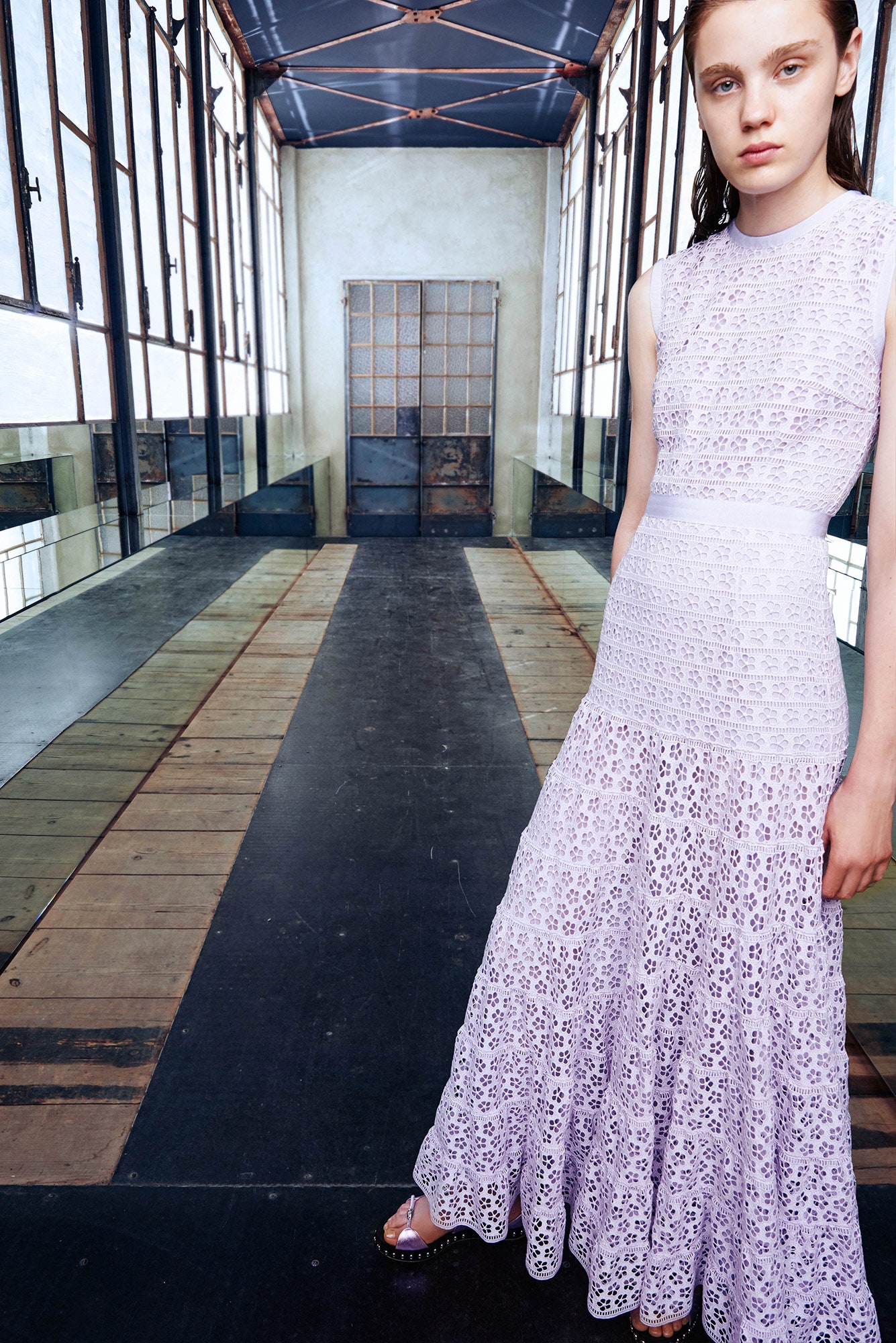 Giambattista Valli Resort 17 Look 44