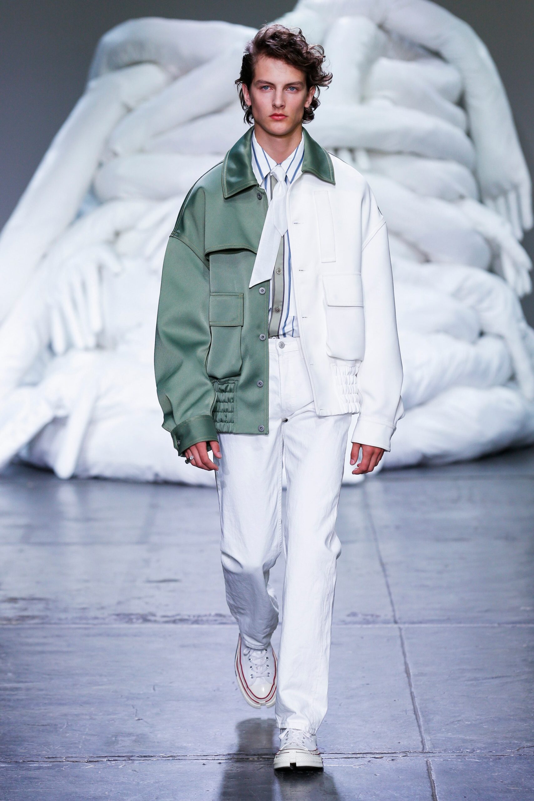 Feng Chen Wang S/S 19 Menswear Look 23