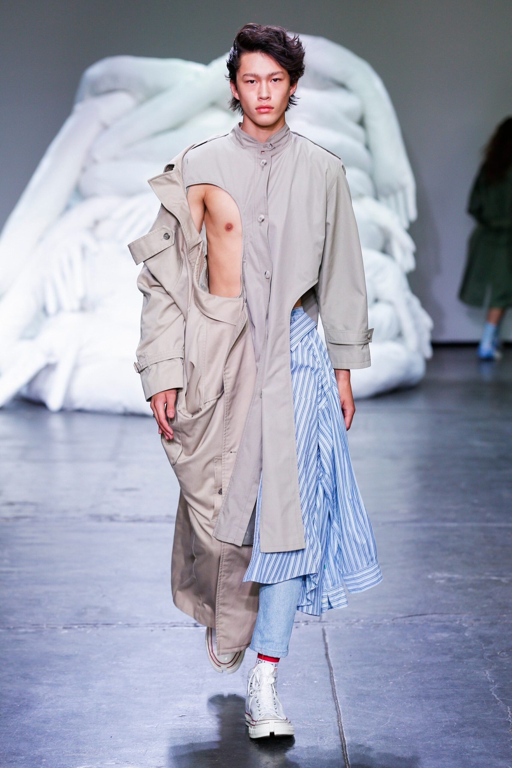 Feng Chen Wang S/S 19 Menswear Look 26