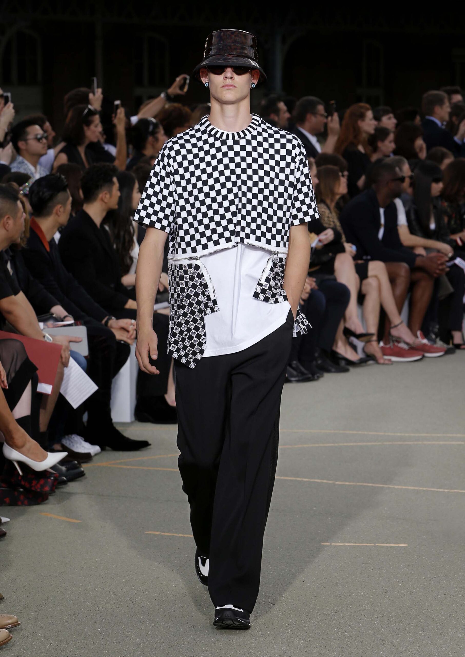Givenchy S/S 17 Menswear Look 47