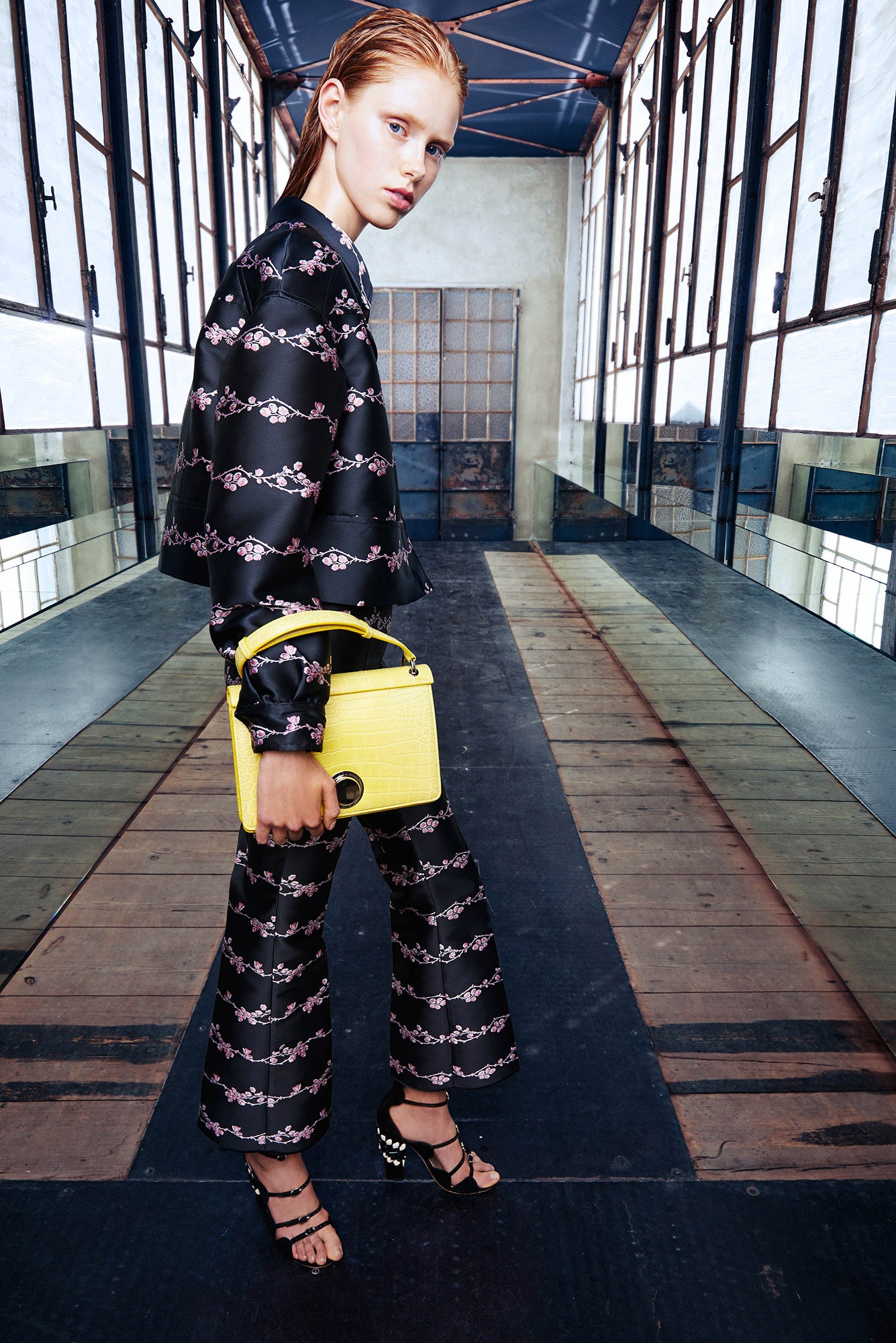 Giambattista Valli Resort 17 Look 50