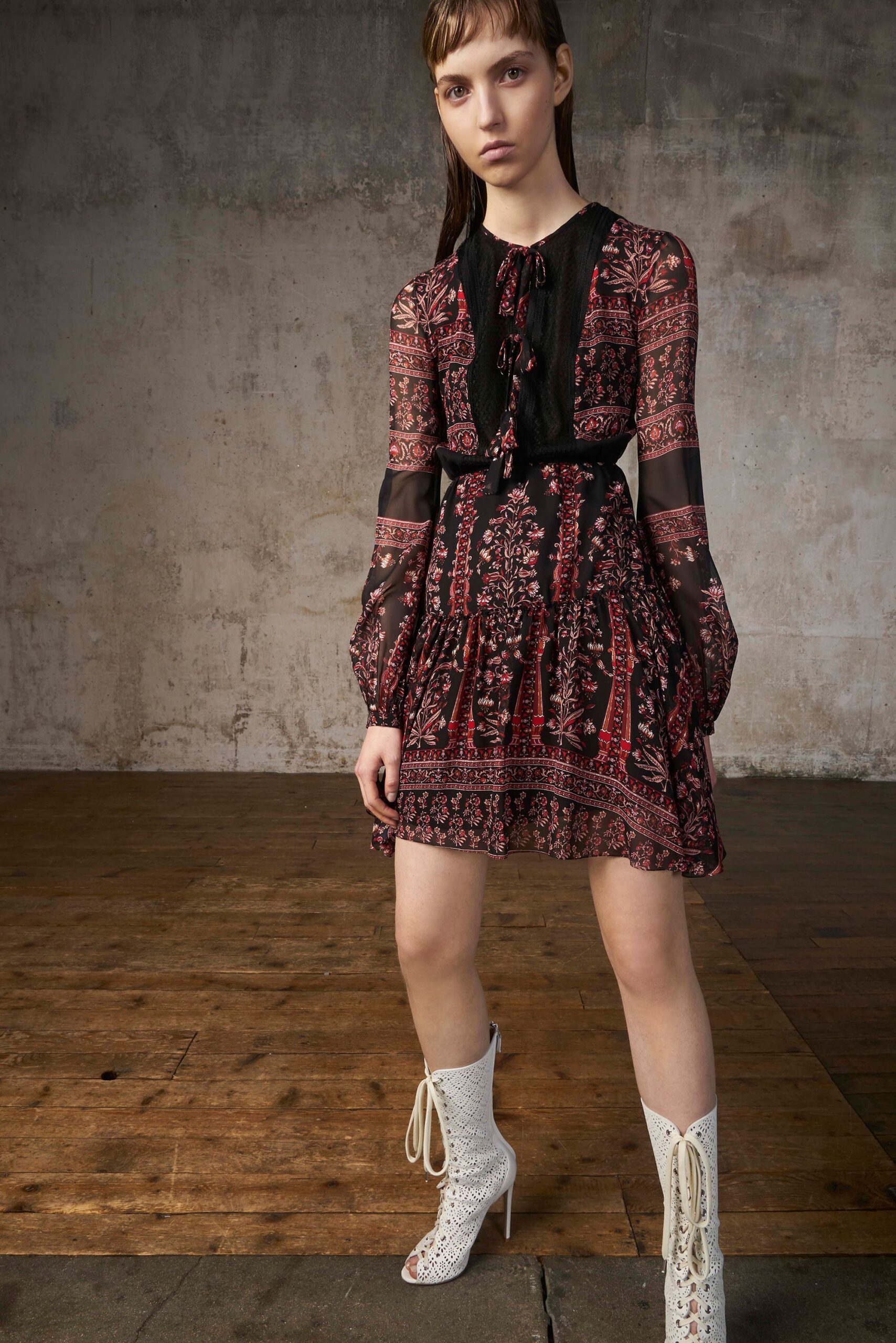 Giambattista Valli Resort 18 Look 51
