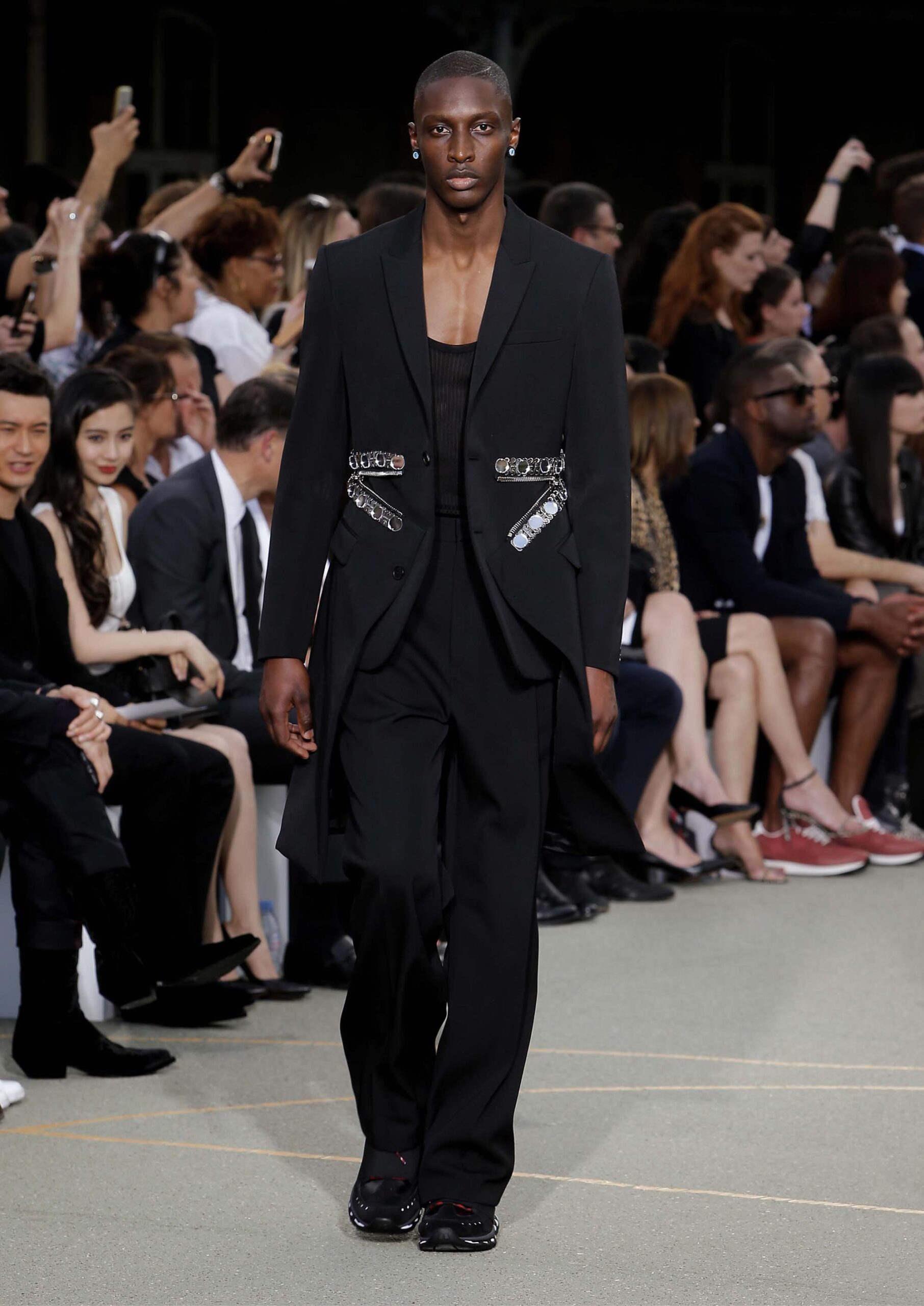 Givenchy S/S 17 Menswear Look 52