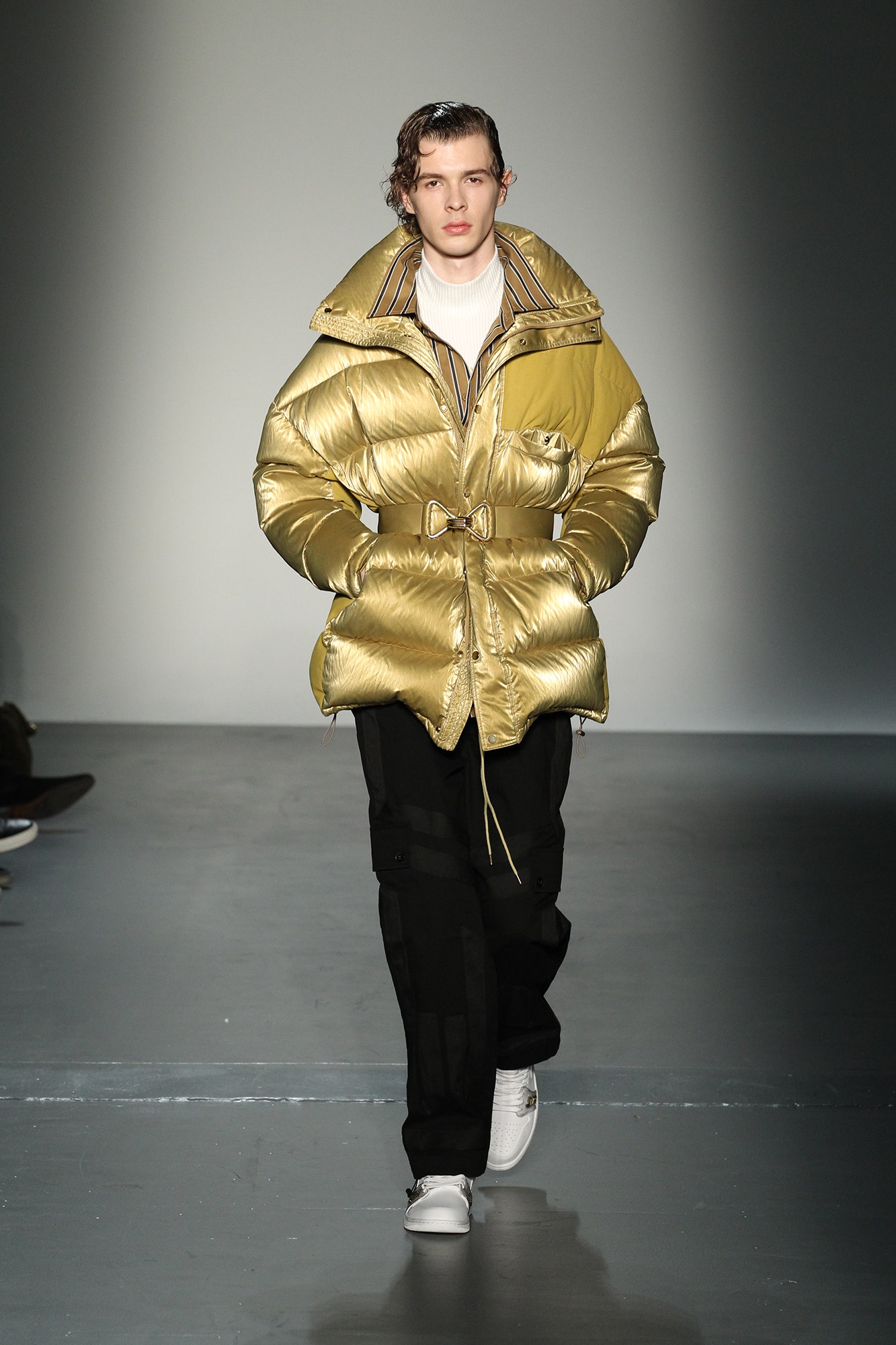Feng Chen Wang F/W 18 Menswear Look 1