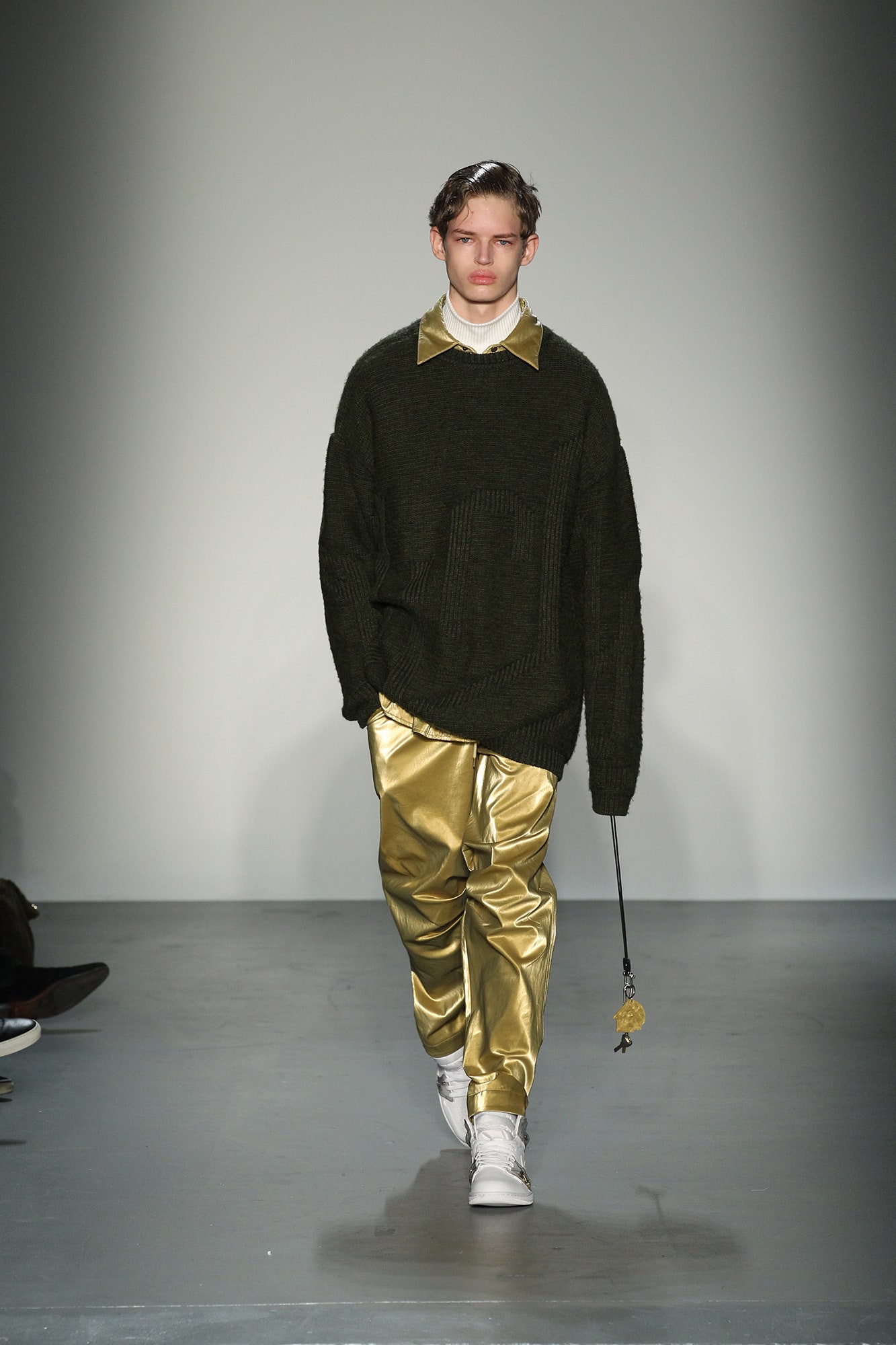 Feng Chen Wang F/W 18 Menswear Look 2