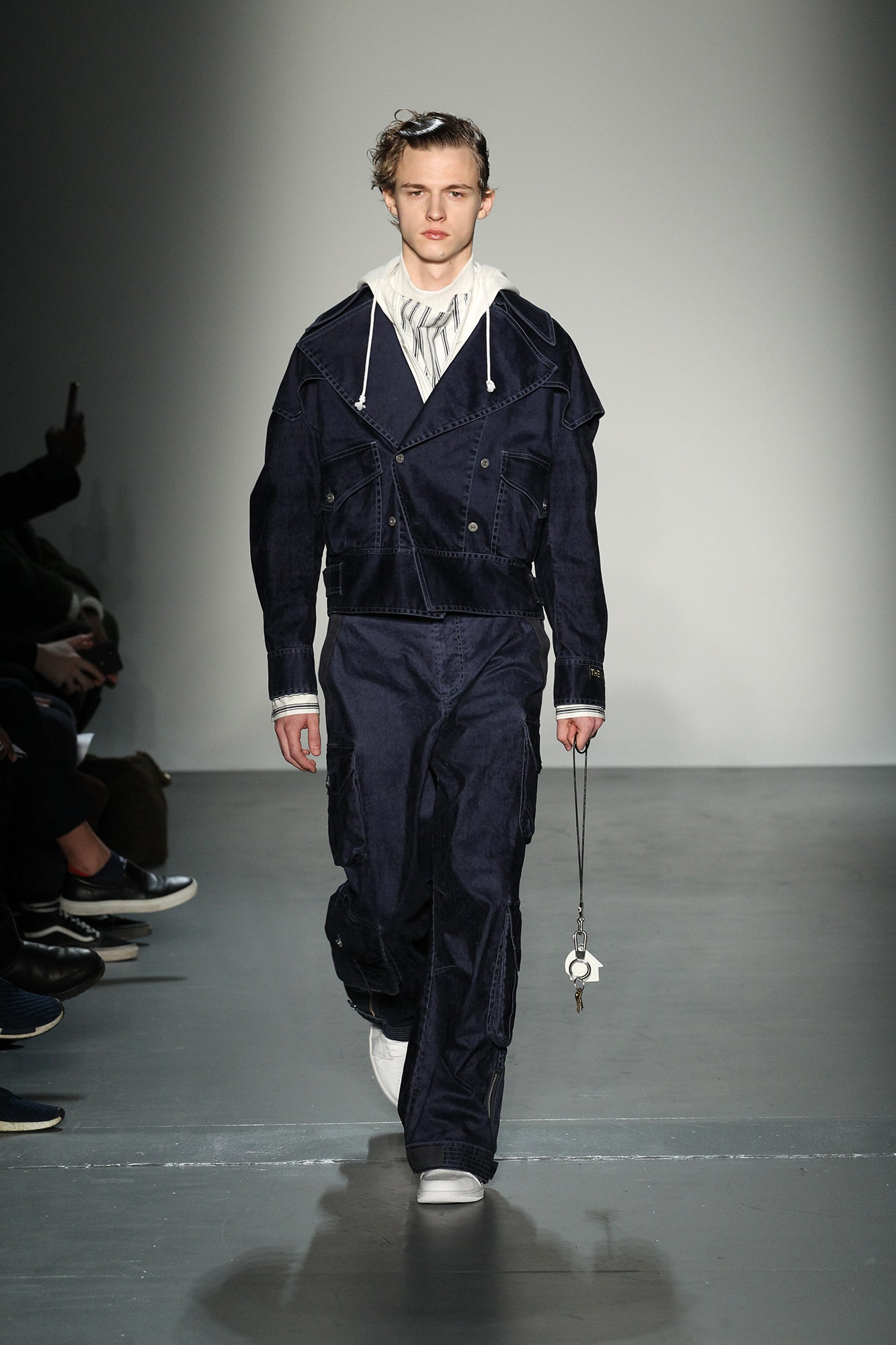 Feng Chen Wang F/W 18 Menswear Look 14