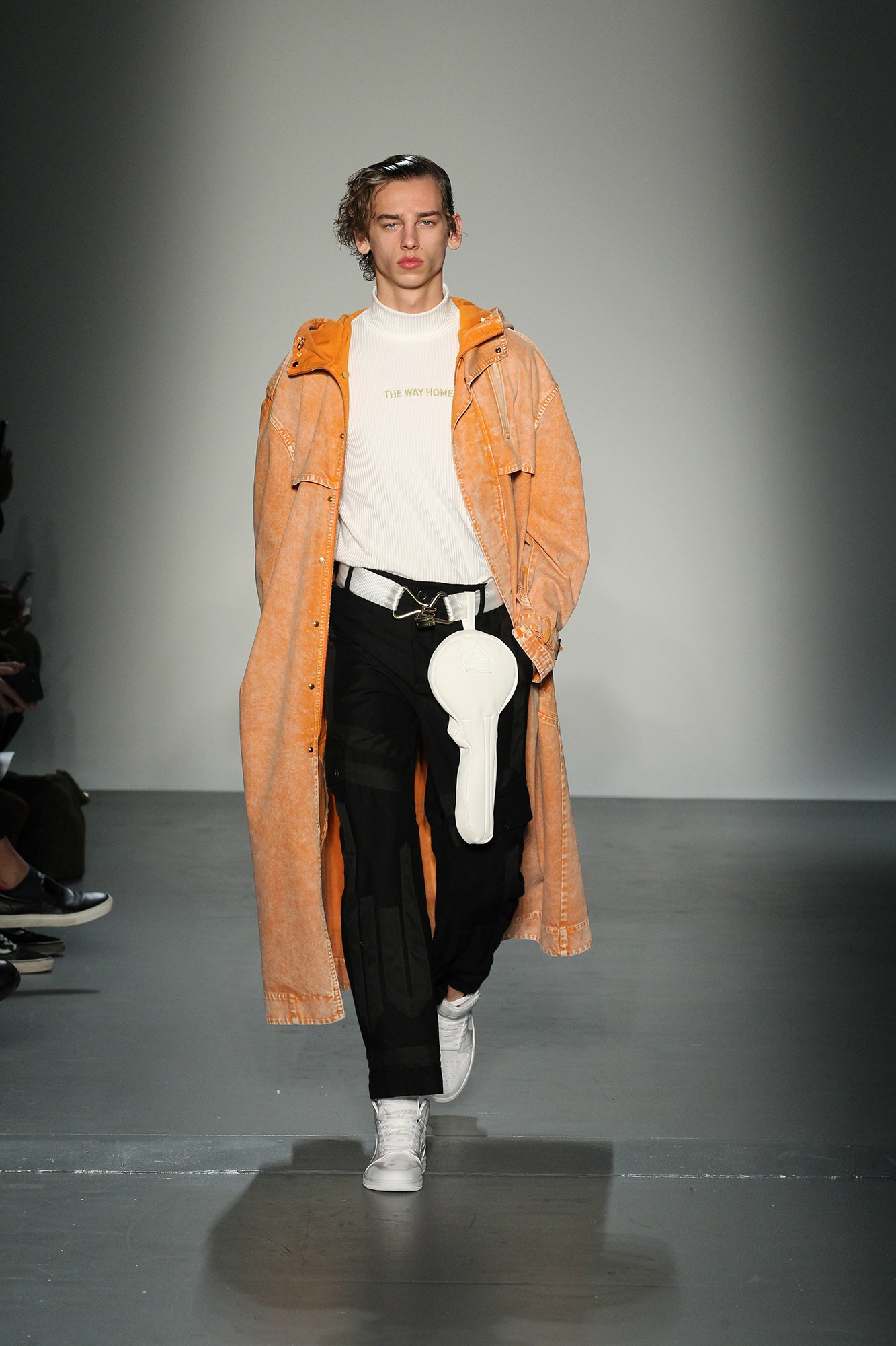 Feng Chen Wang F/W 18 Menswear Look 15