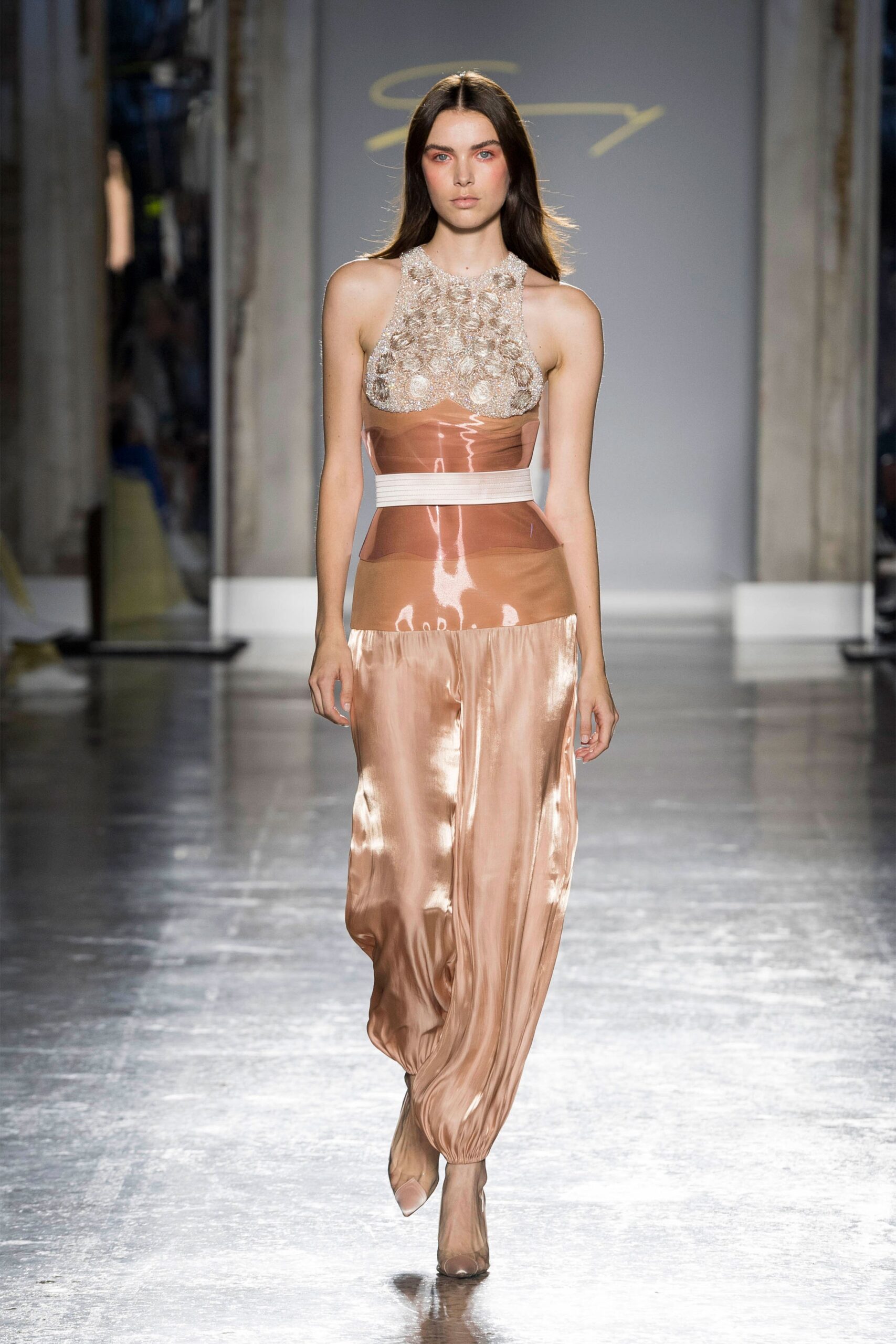 Genny S/S 19 Look 36