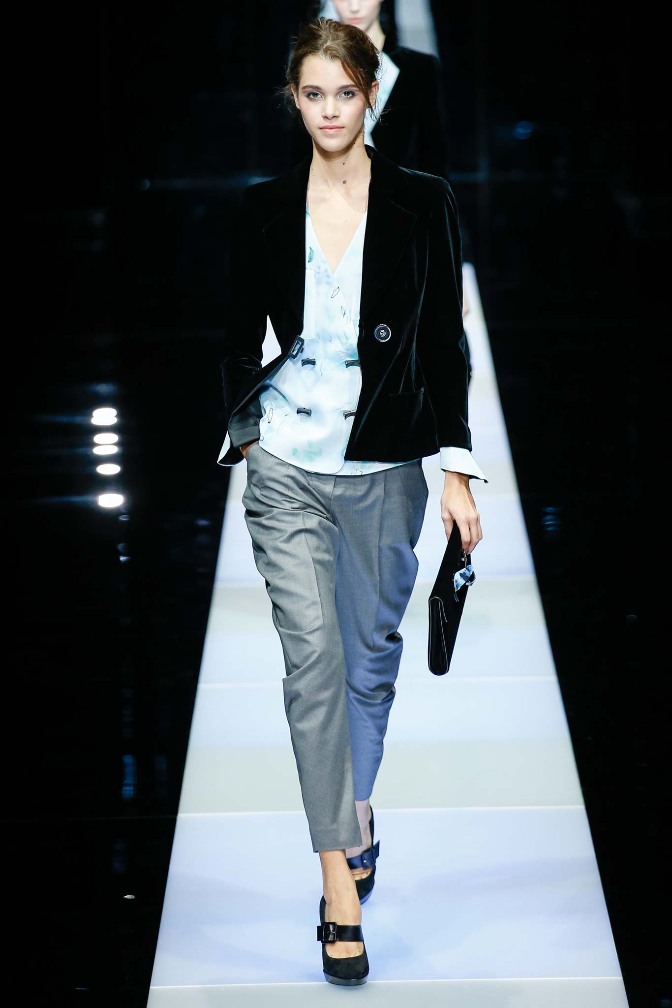 Giorgio Armani F/W 15 Look 44