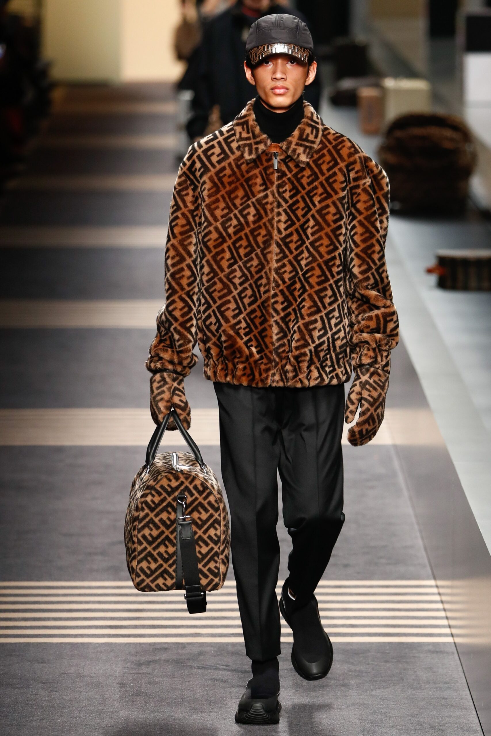 Fendi F/W 18 Menswear Look 4