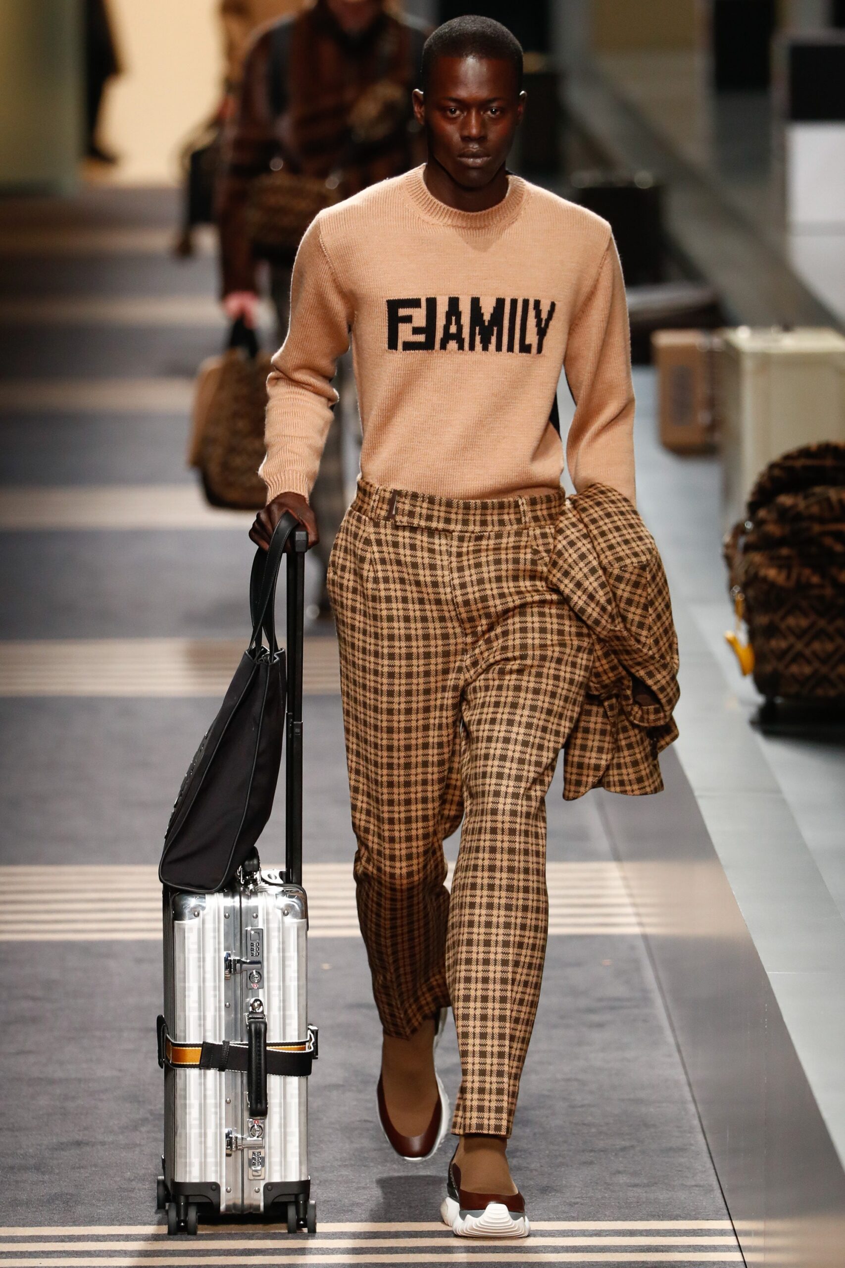 Fendi F/W 18 Menswear Look 6
