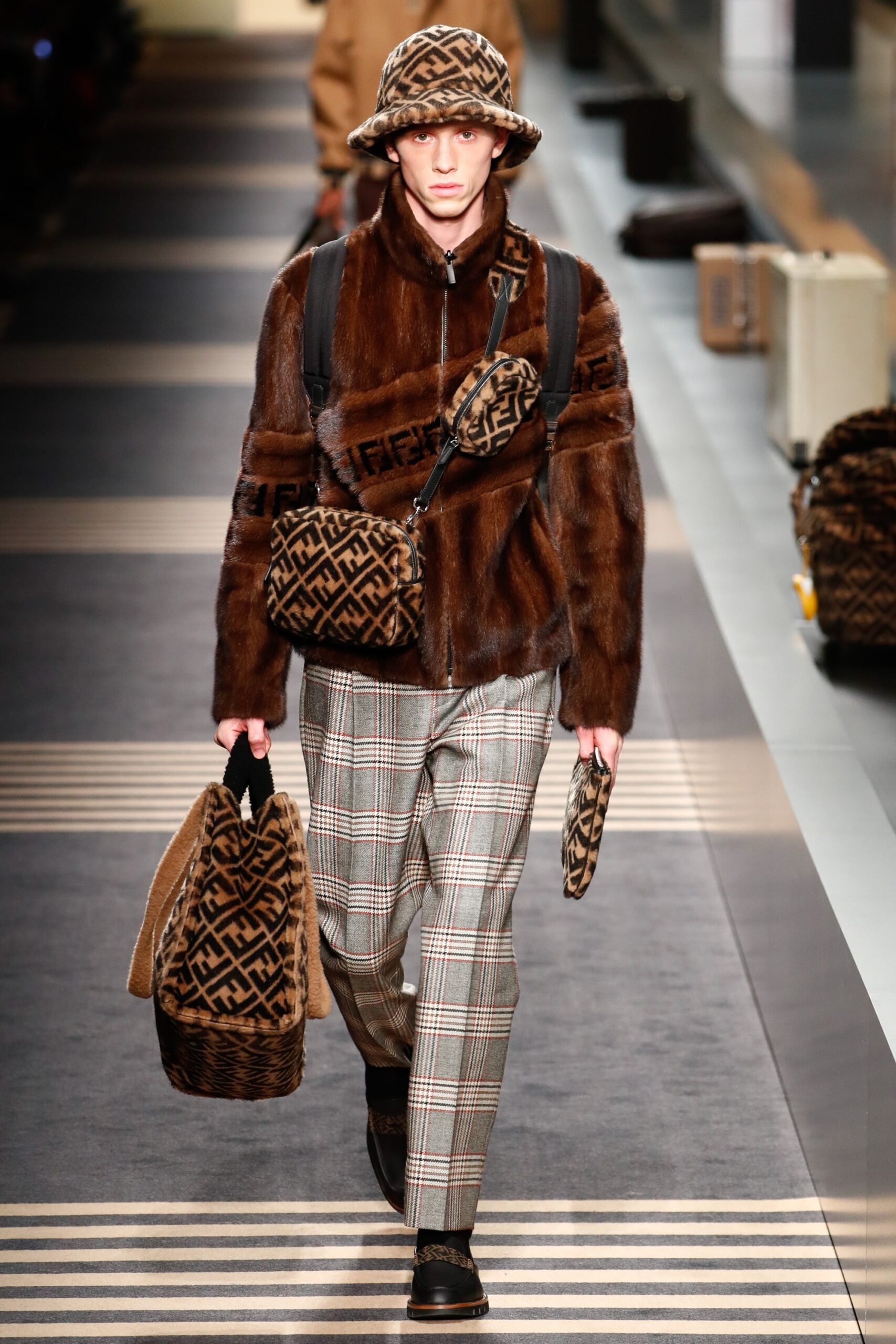 Fendi F/W 18 Menswear Look 7