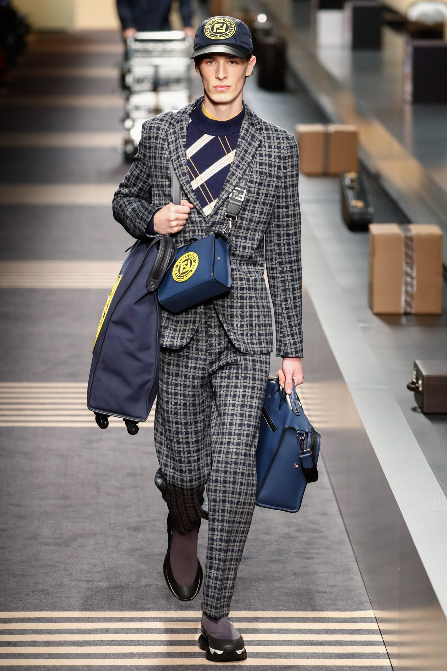 Fendi F/W 18 Menswear Look 14