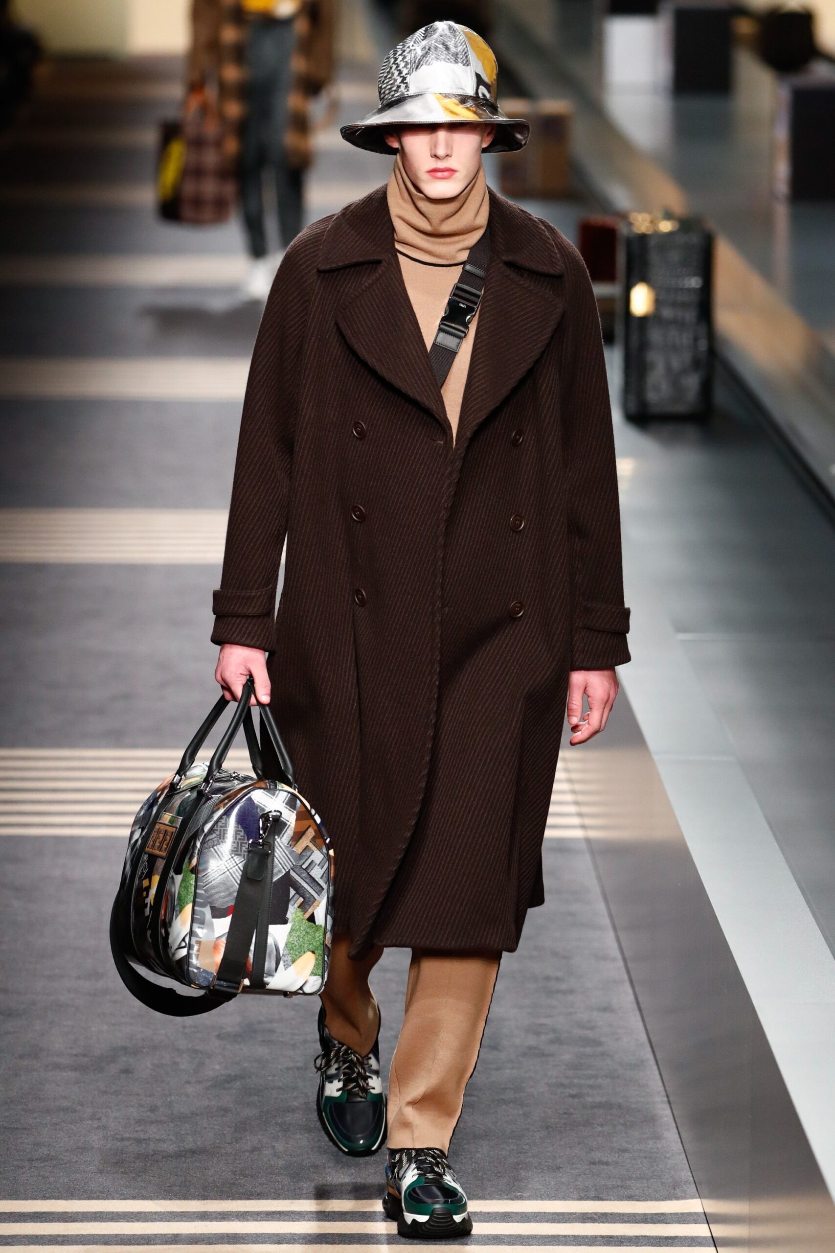 Fendi F/W 18 Menswear Look 23