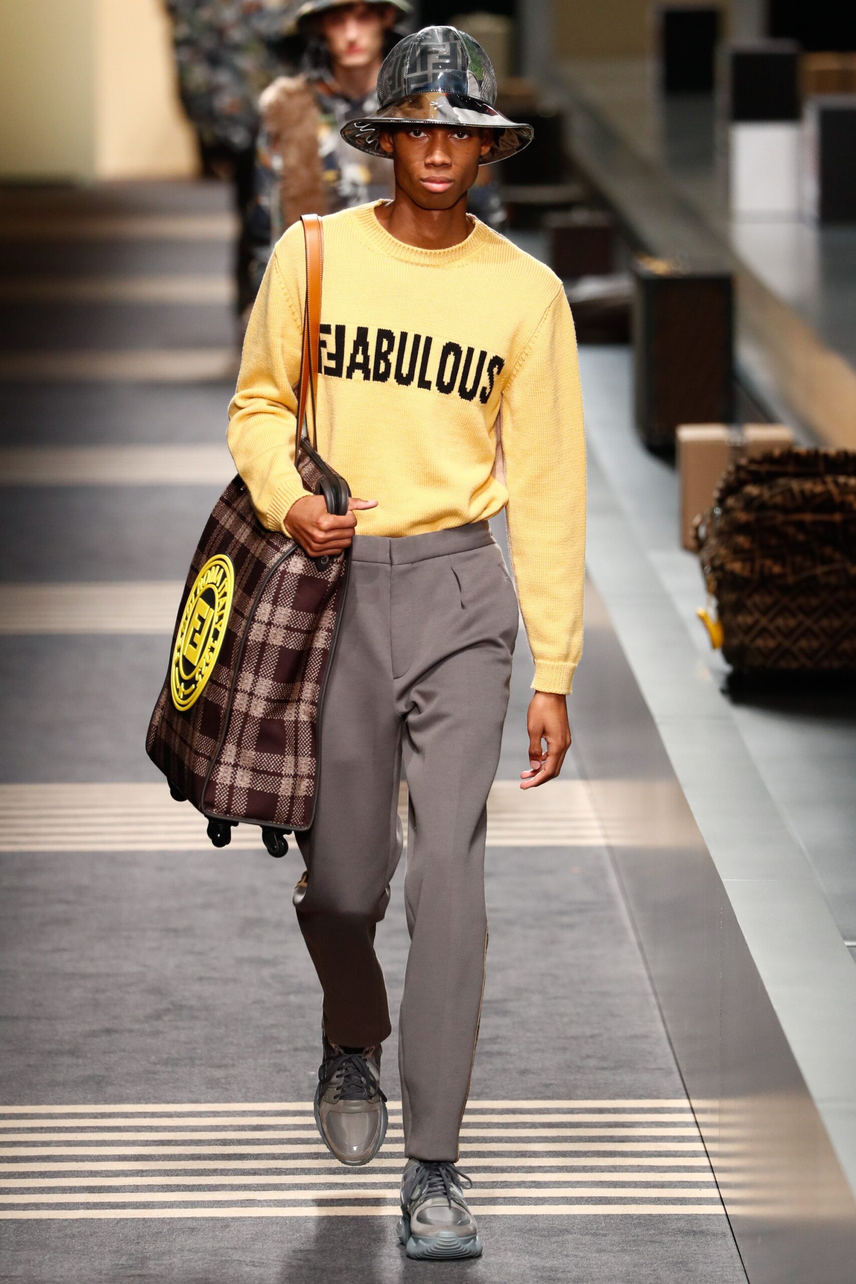 Fendi F/W 18 Menswear Look 28